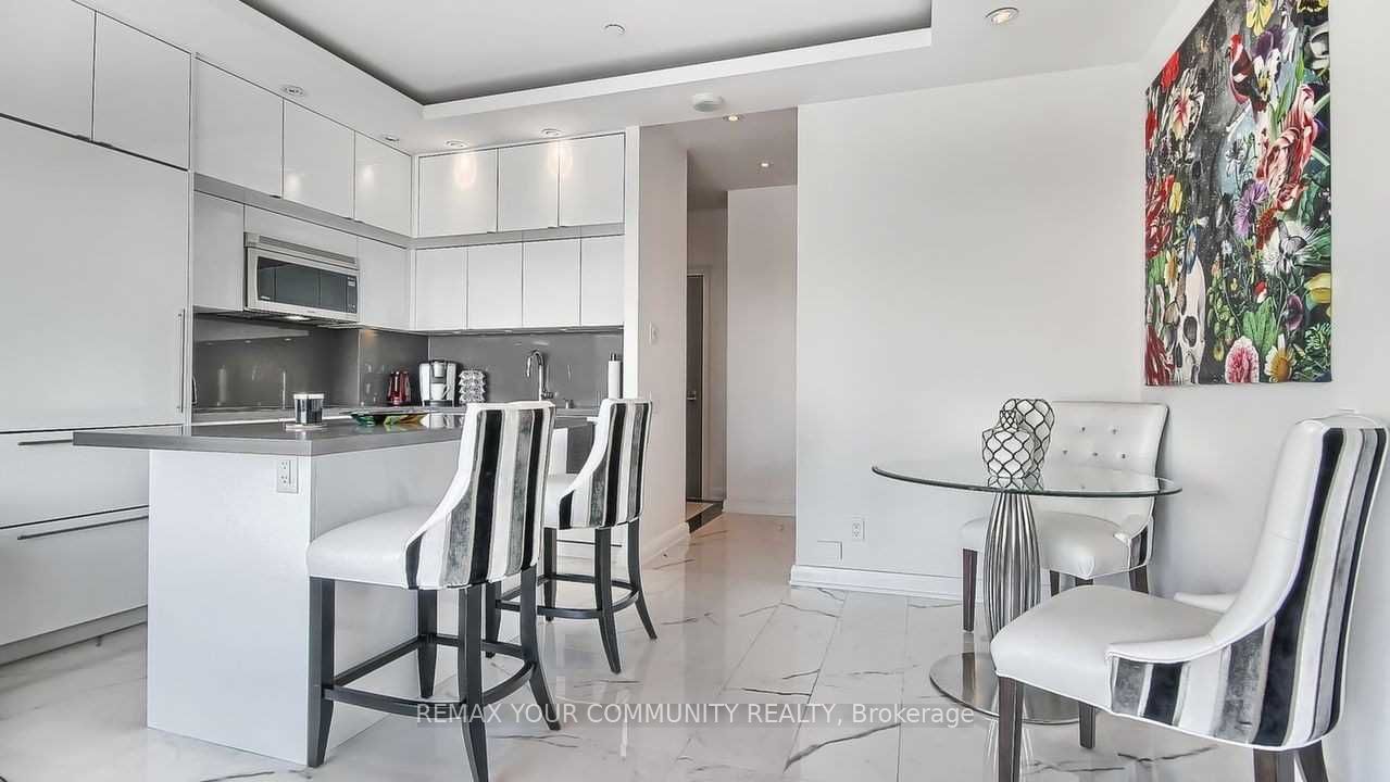155 Yorkville Avenue 3113