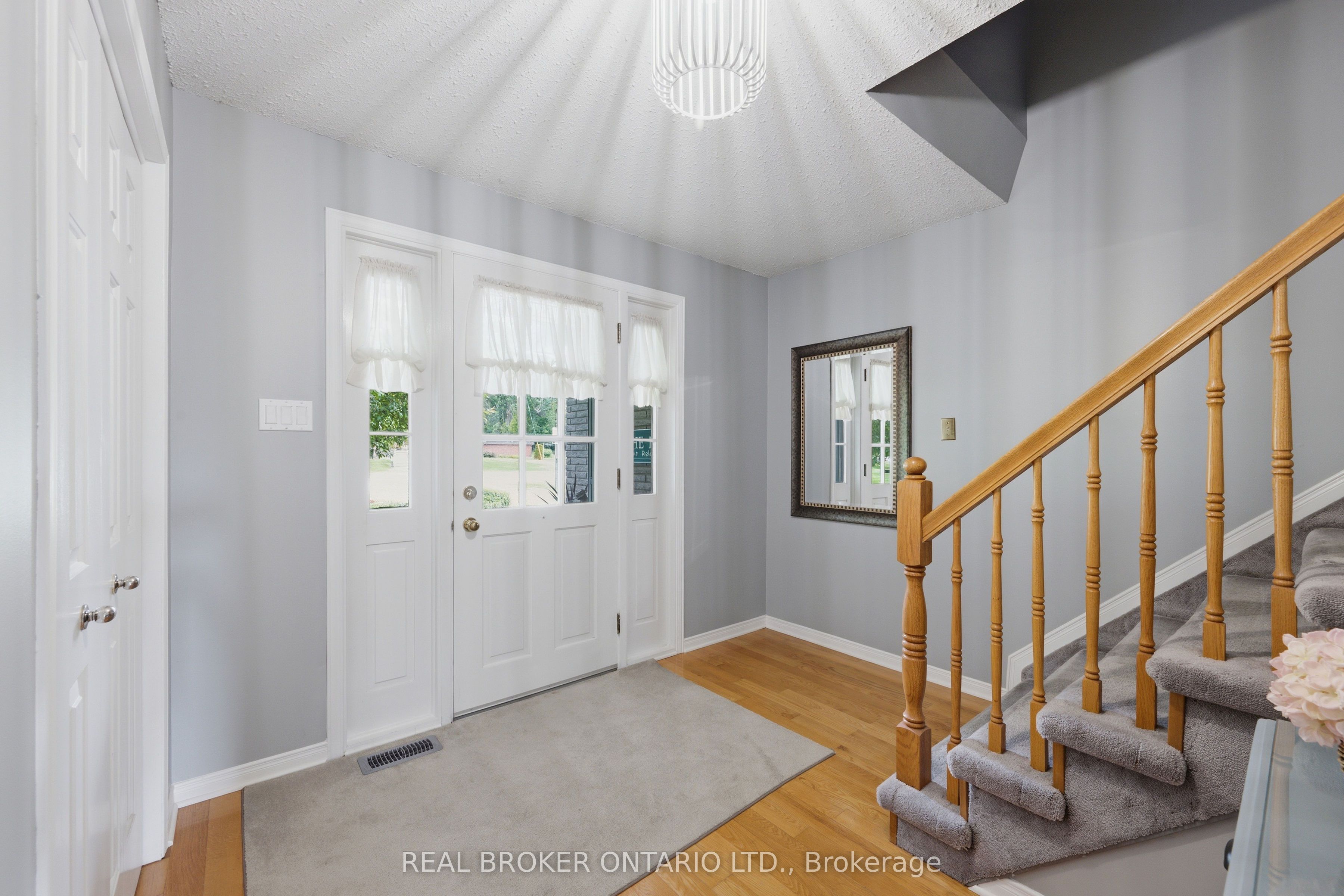 10532 Main Street
