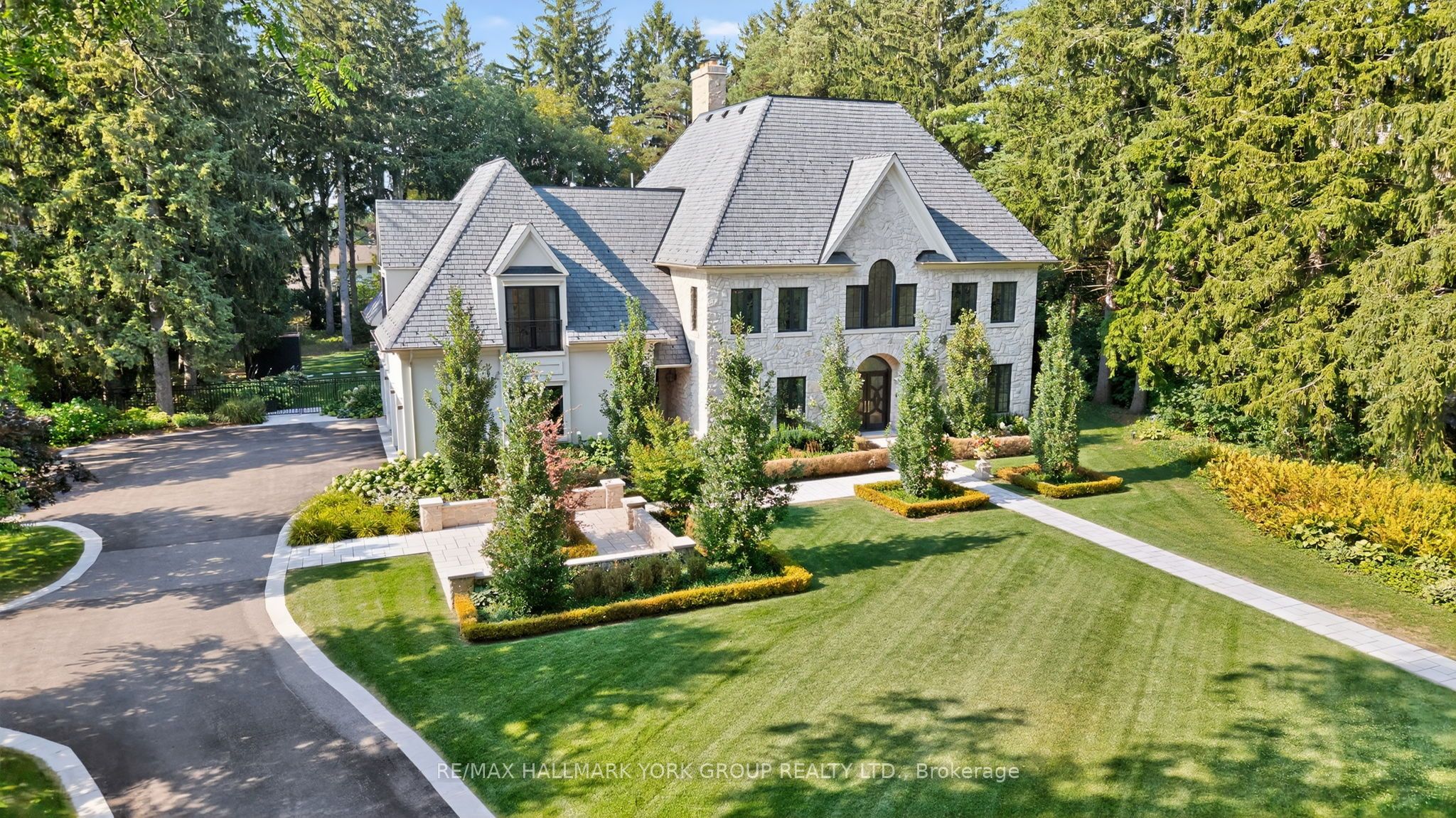 108 Kennedy Street W