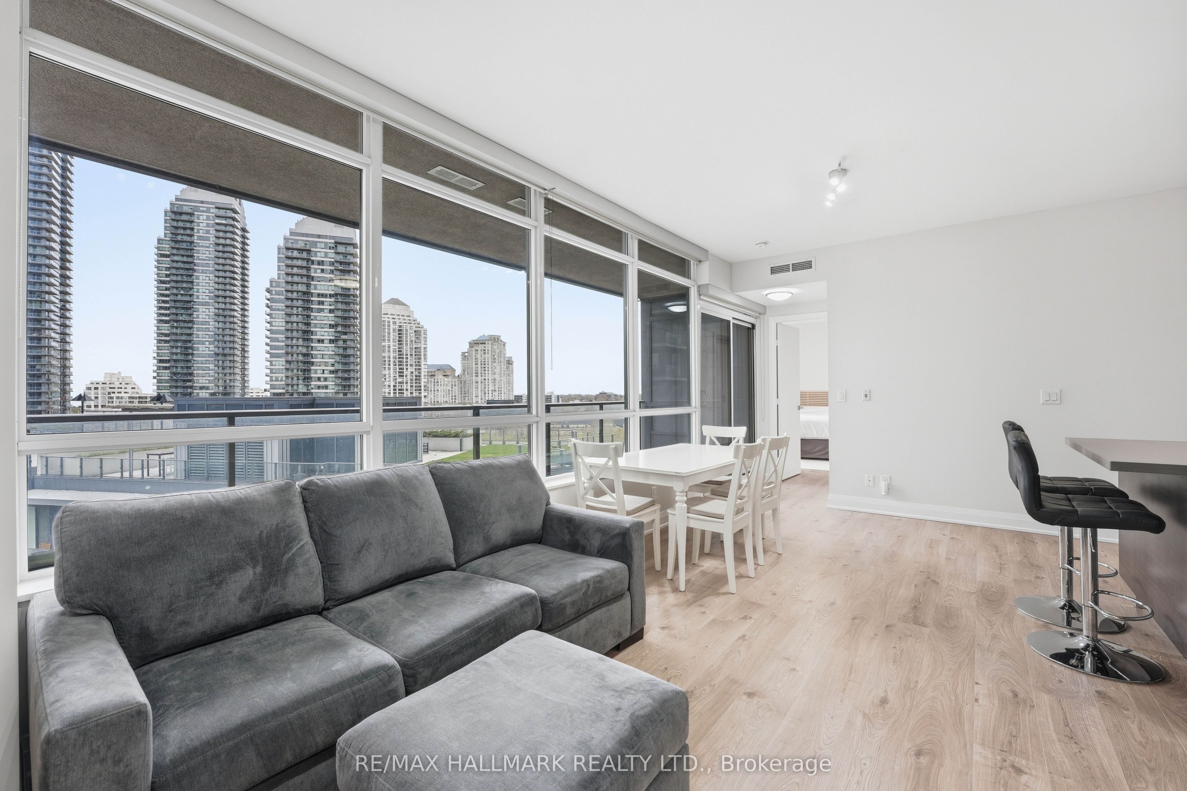 36 Park Lawn Road 710