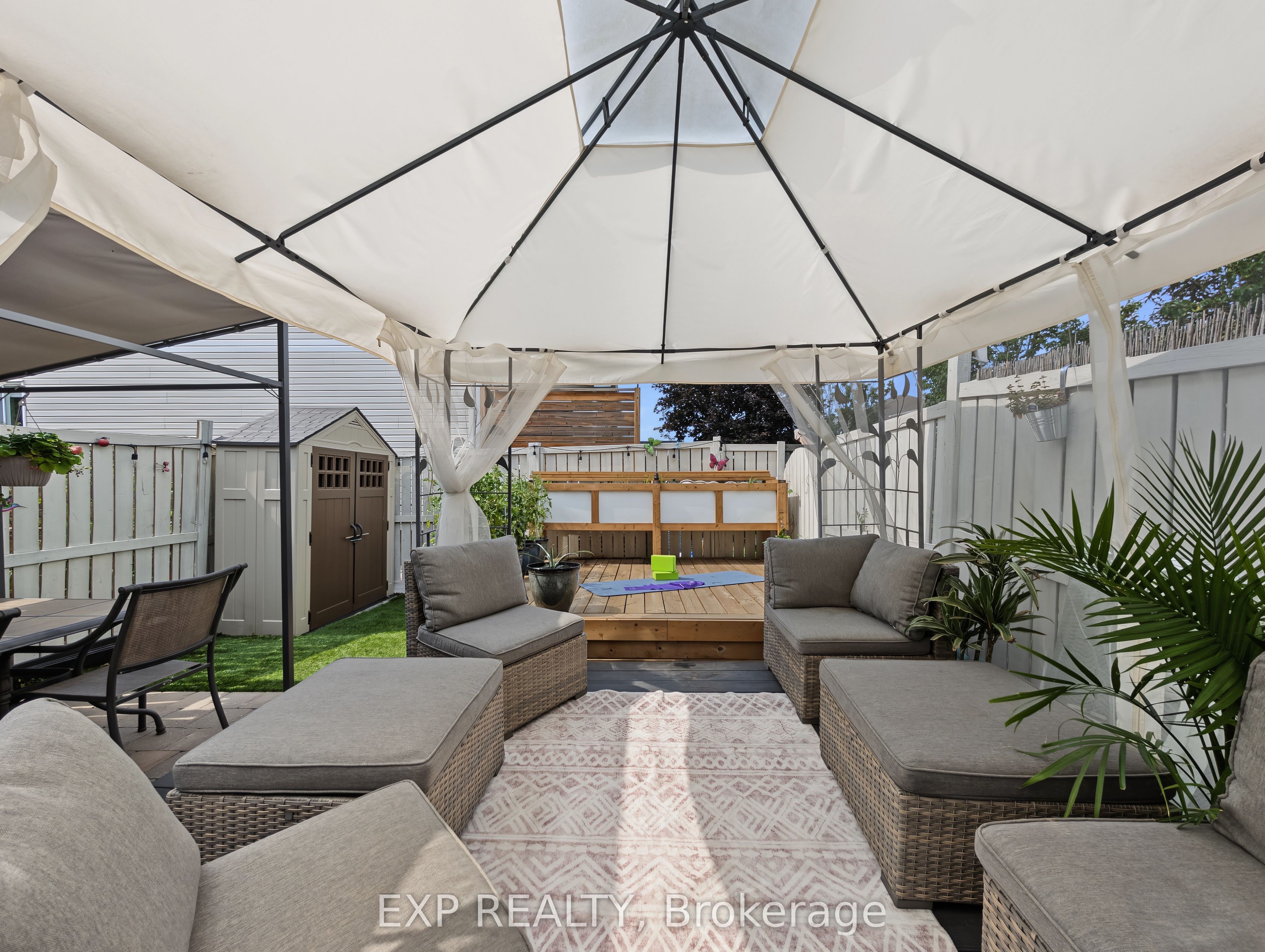 1681 Trenholm Lane