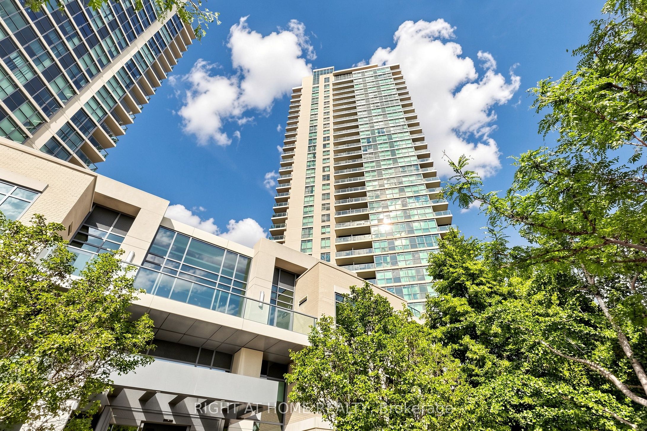225 Sherway Gardens Road 109