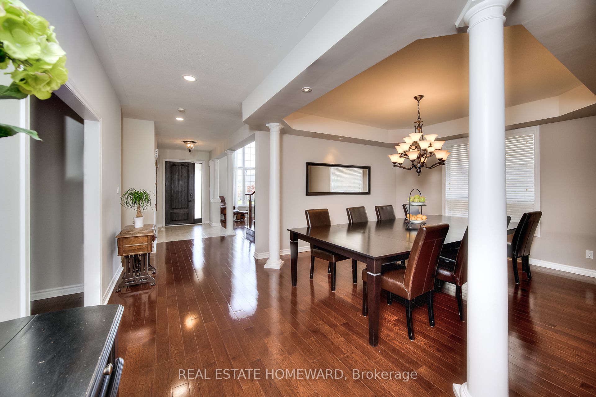 225 Ridgemere Court