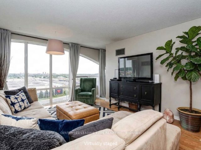 1665 Pickering Parkway 815