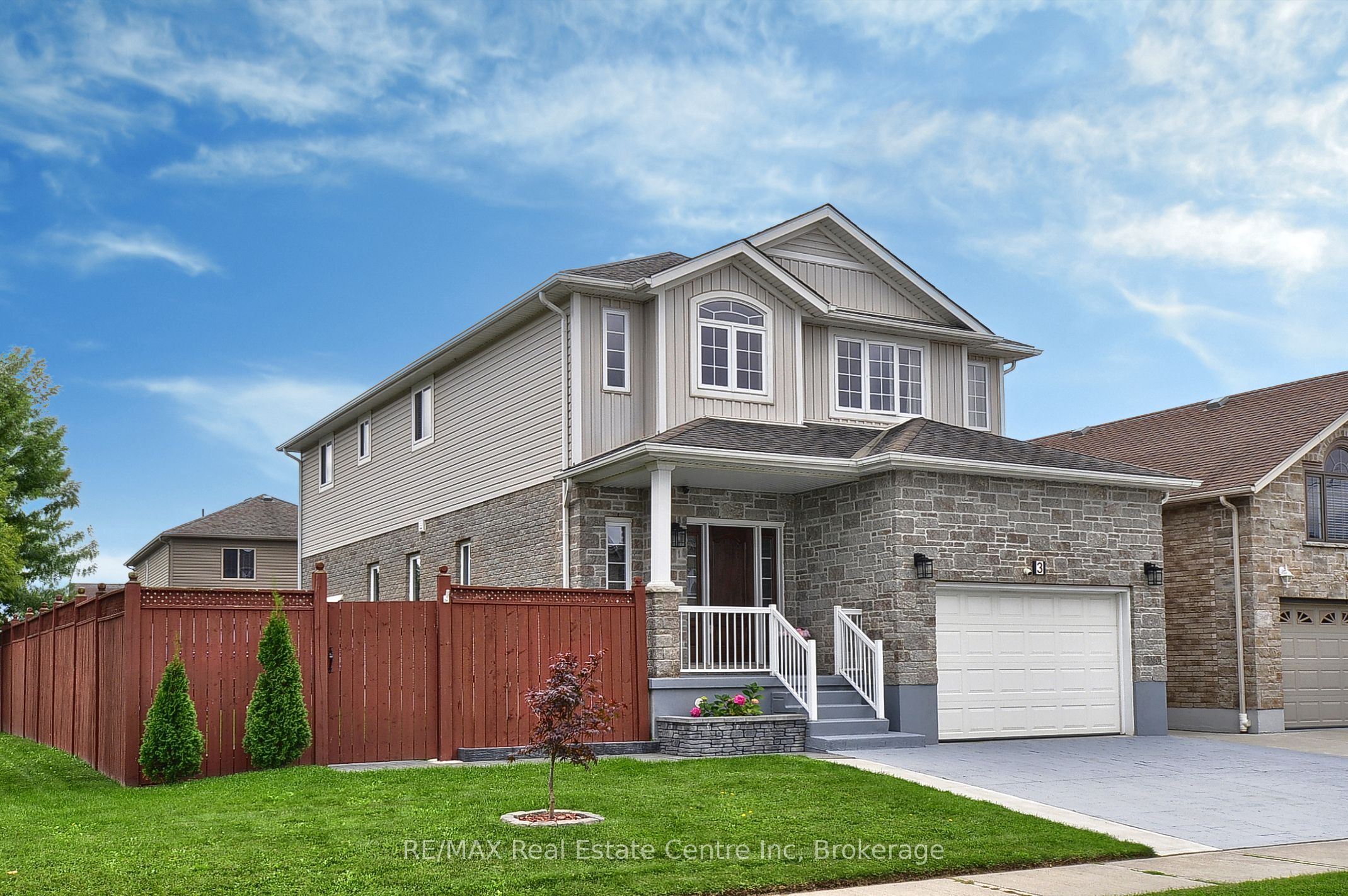 3 LOCKWOOD Street