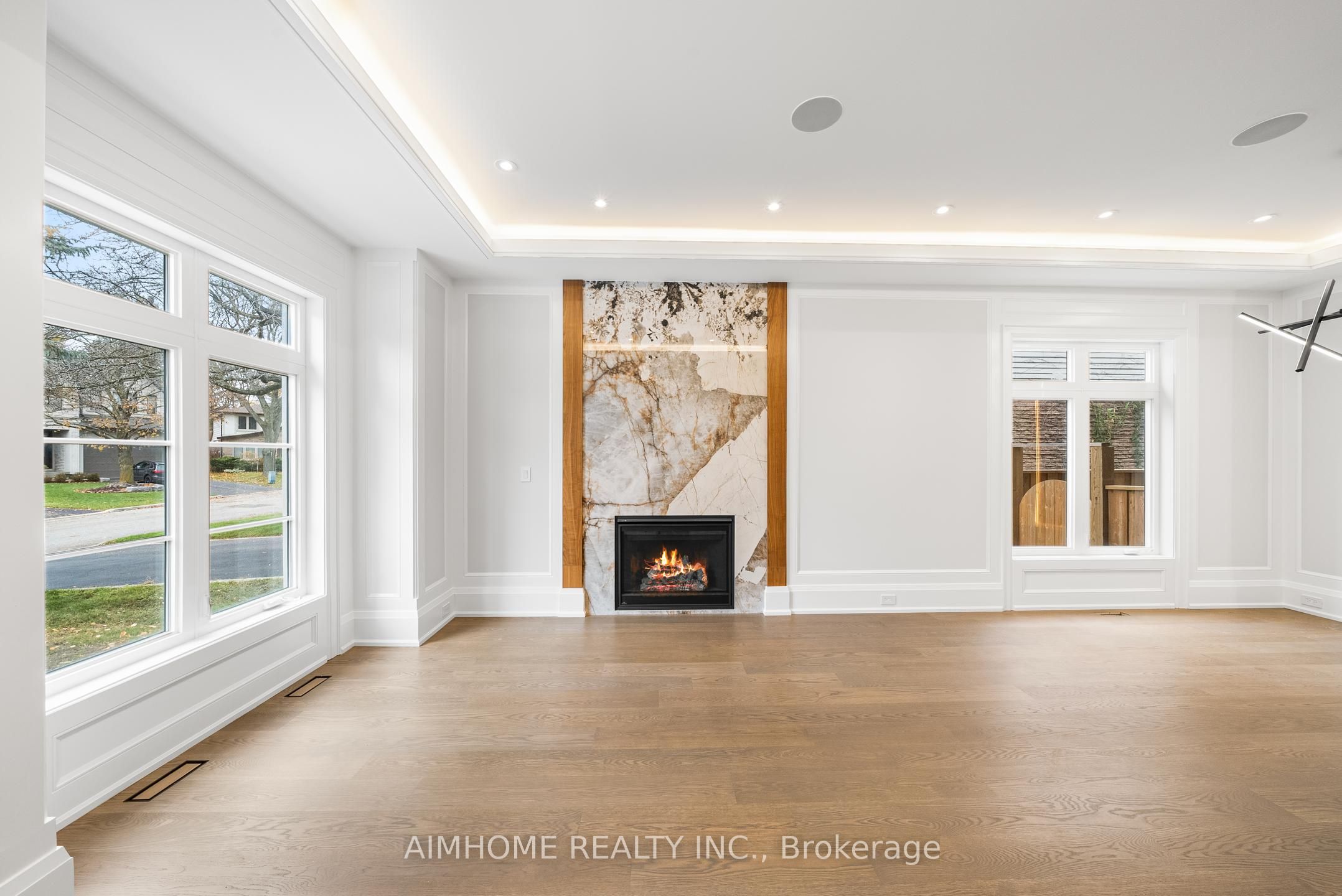 21 Summerfeldt Crescent