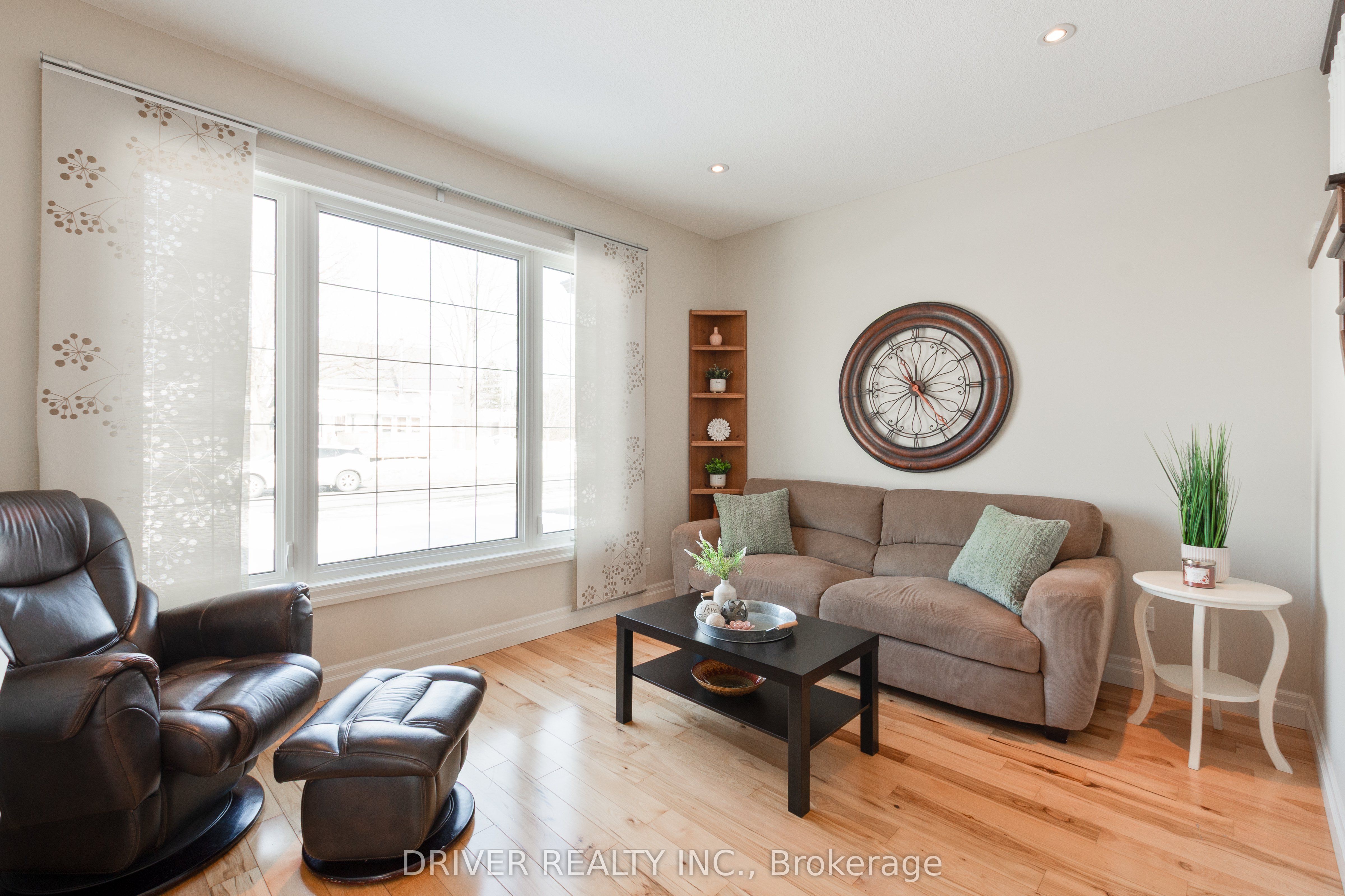 36 Spruce Street W