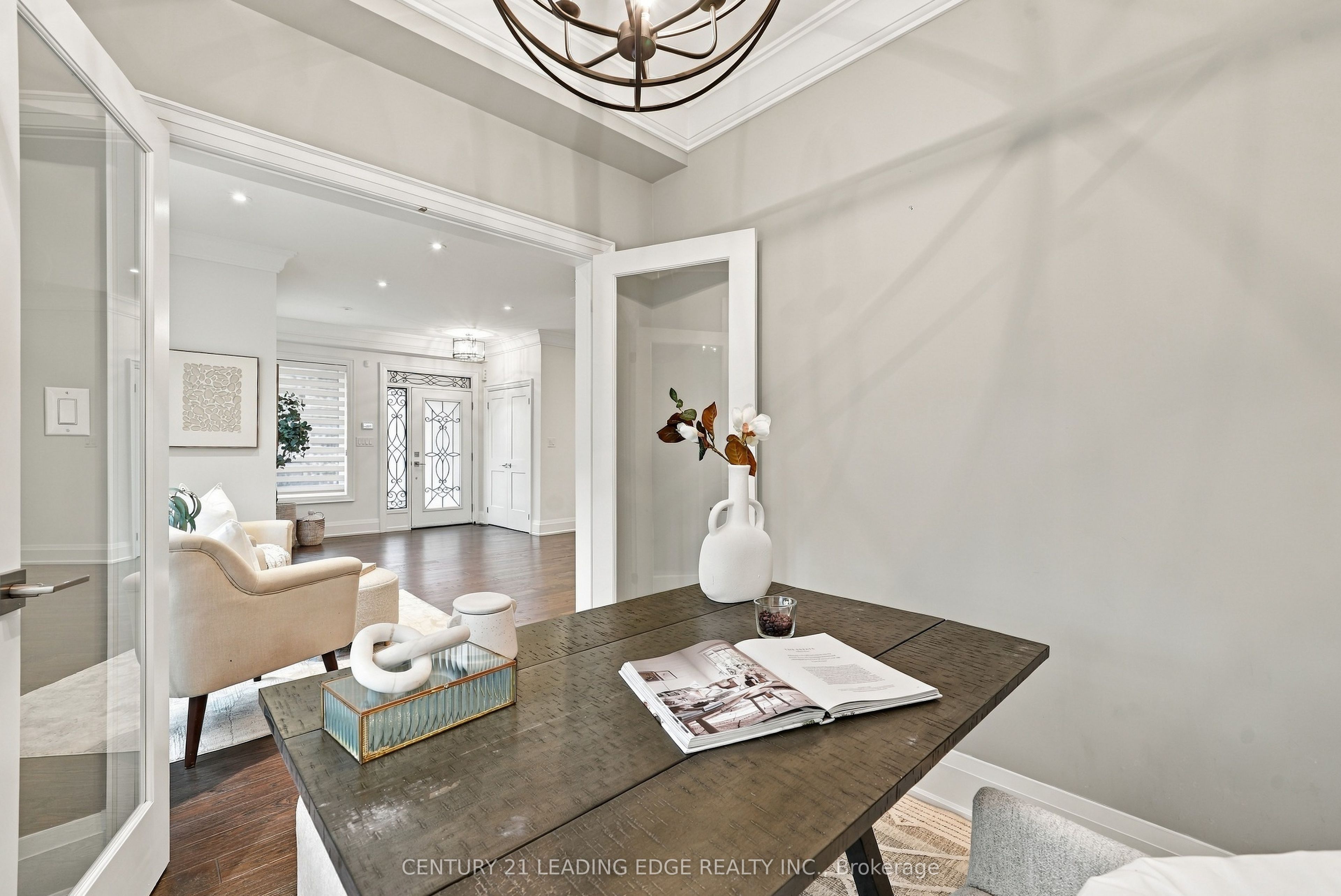 301 Fiddlers Court