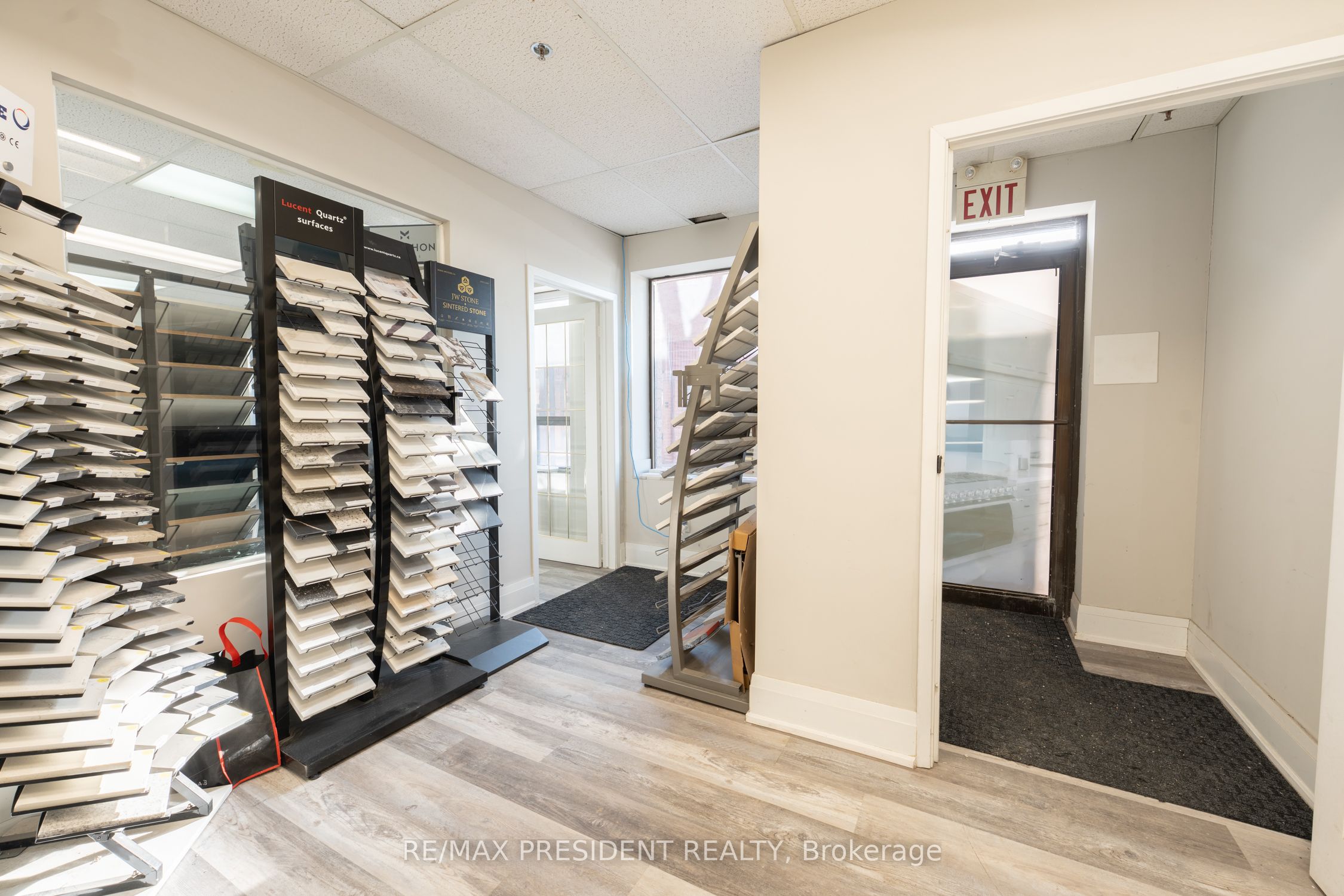 173 Advance Boulevard 27