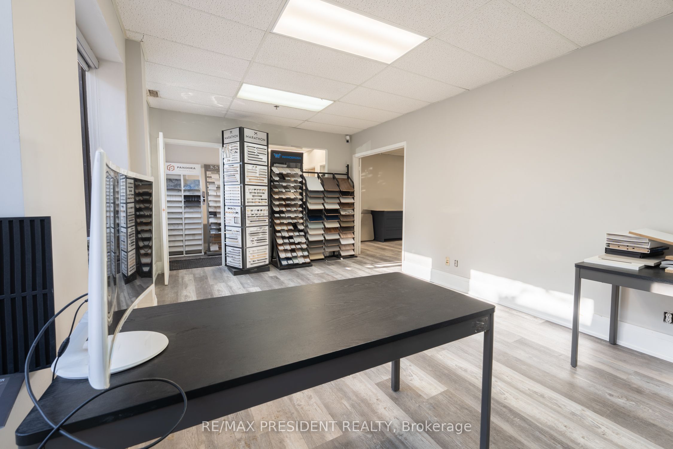 173 Advance Boulevard 27