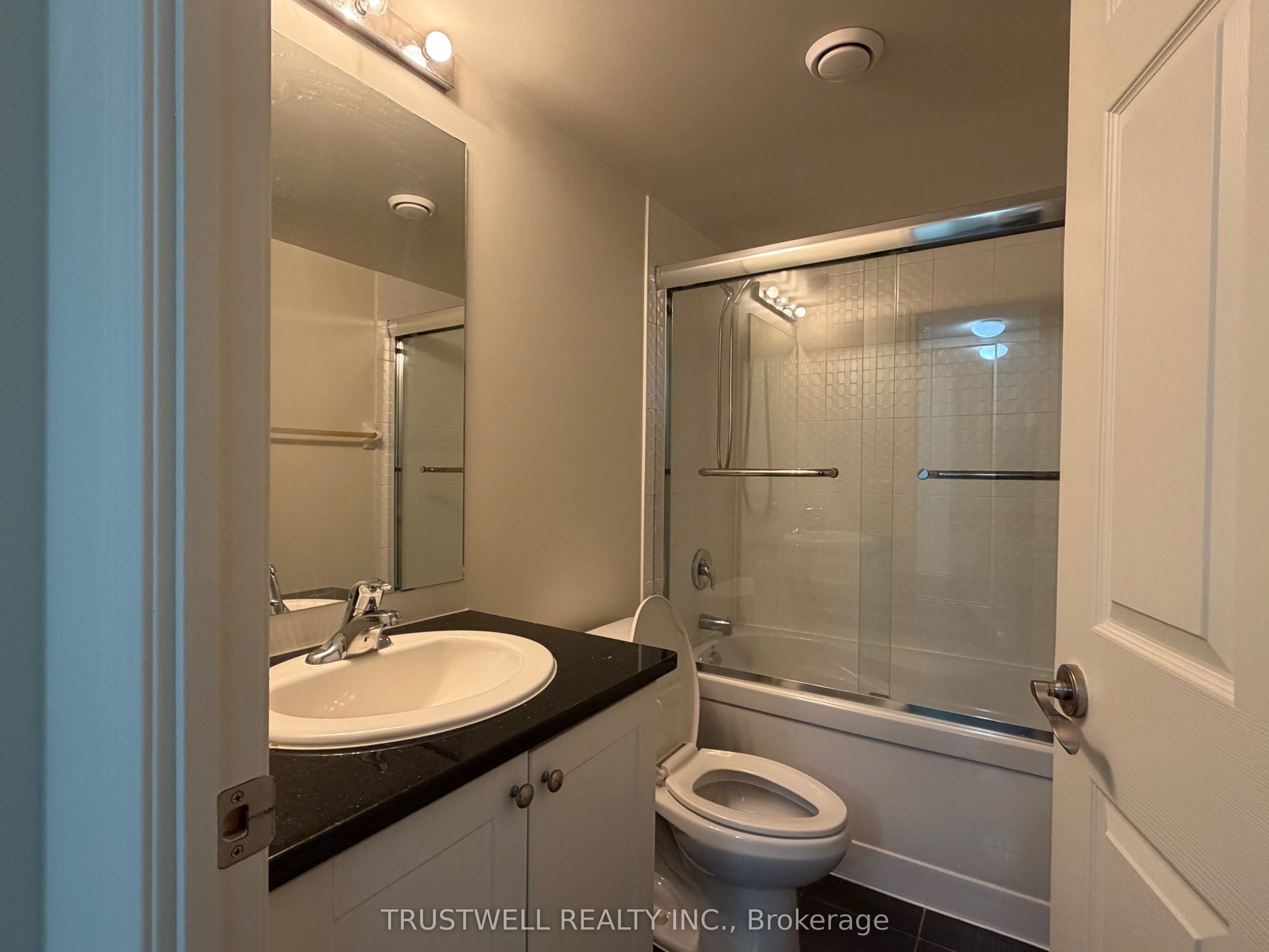 88 Grangeway Avenue 1705