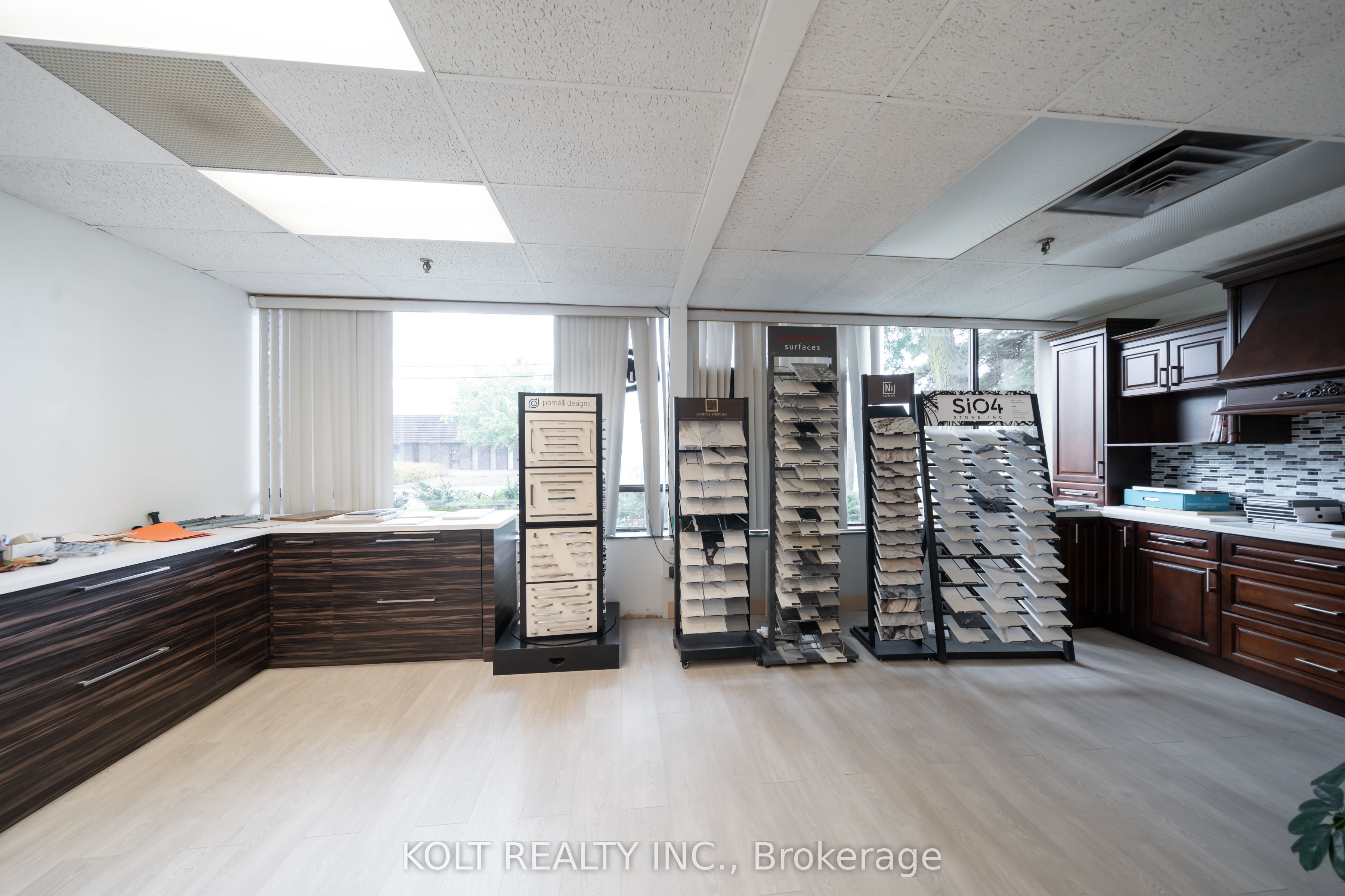 270 Esna Park Drive 1