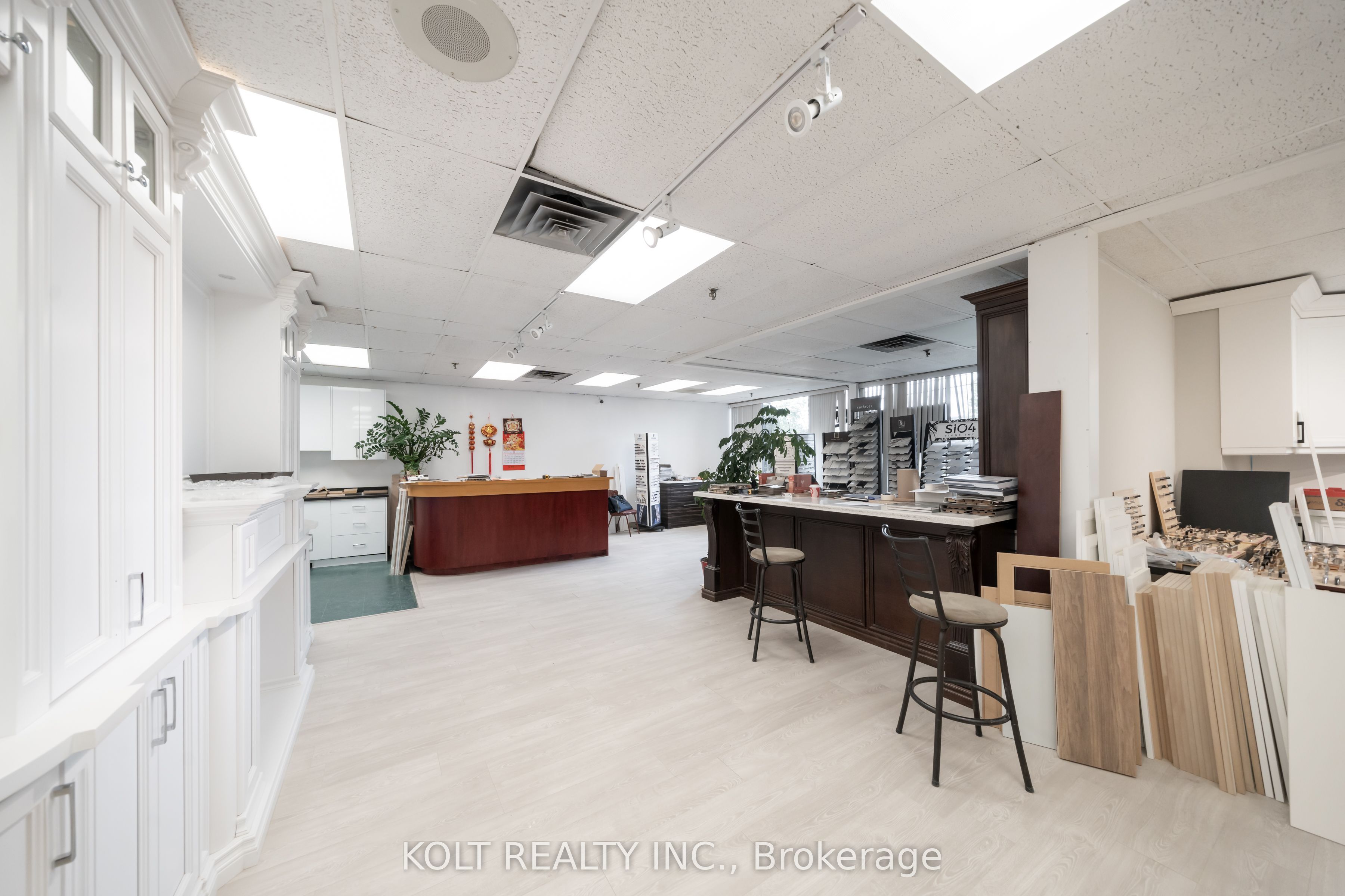 270 Esna Park Drive 1