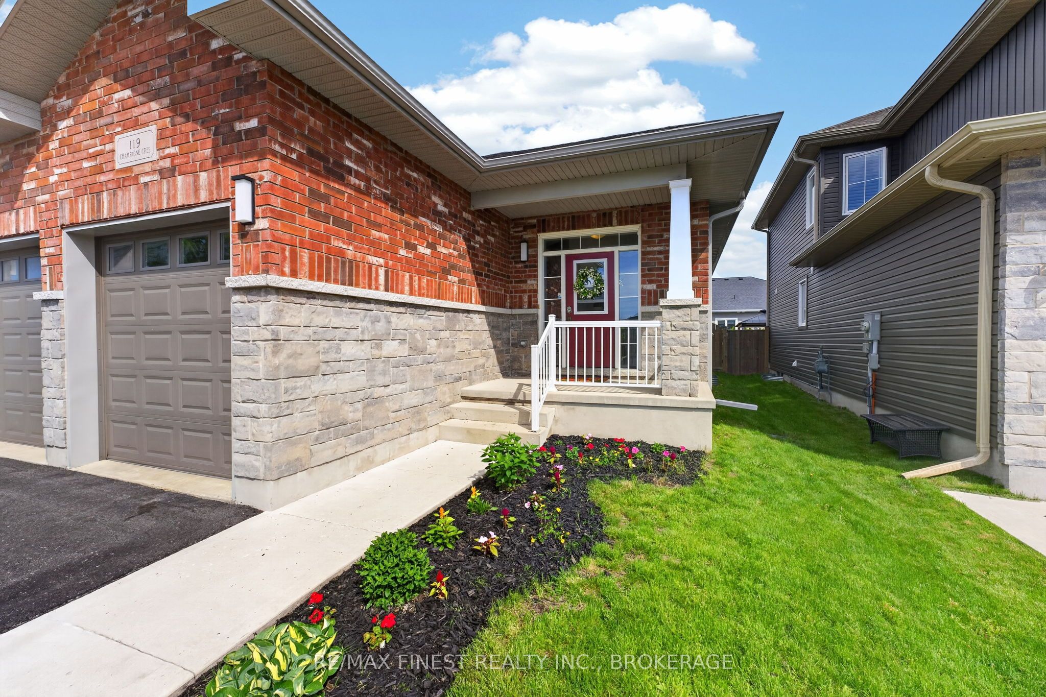 119 Champagne Crescent