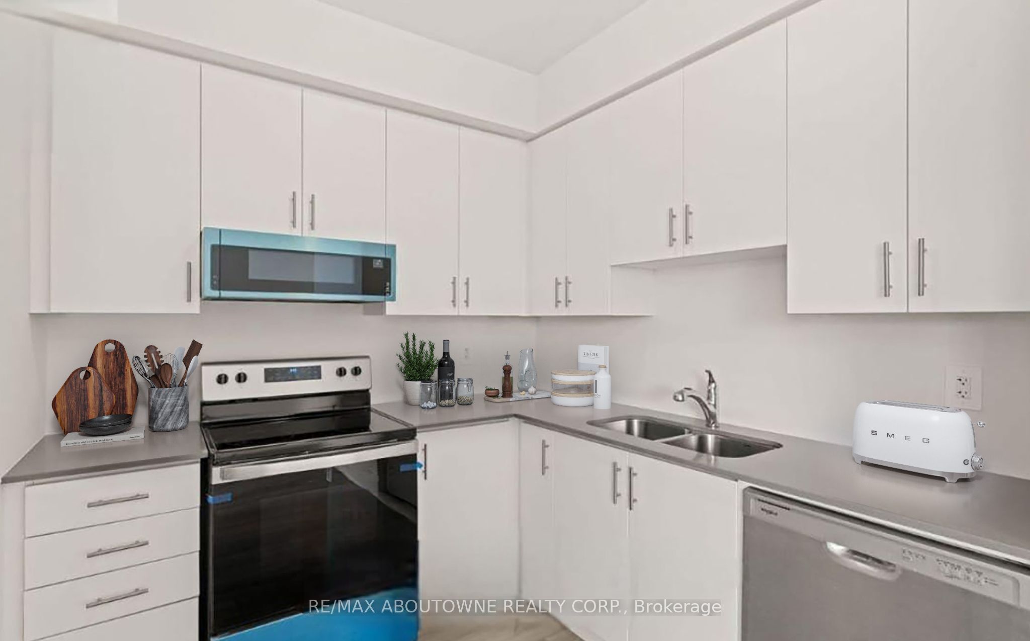 1695 Dersan Street 220
