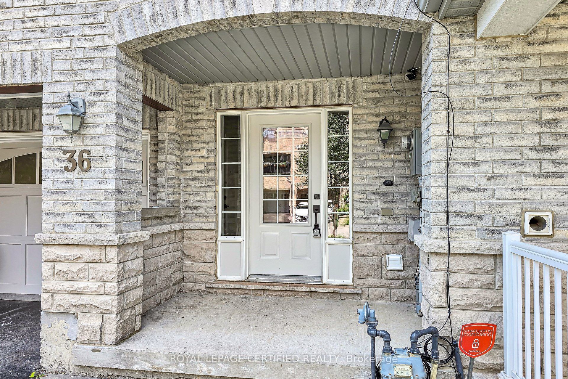 36 Silvester Street