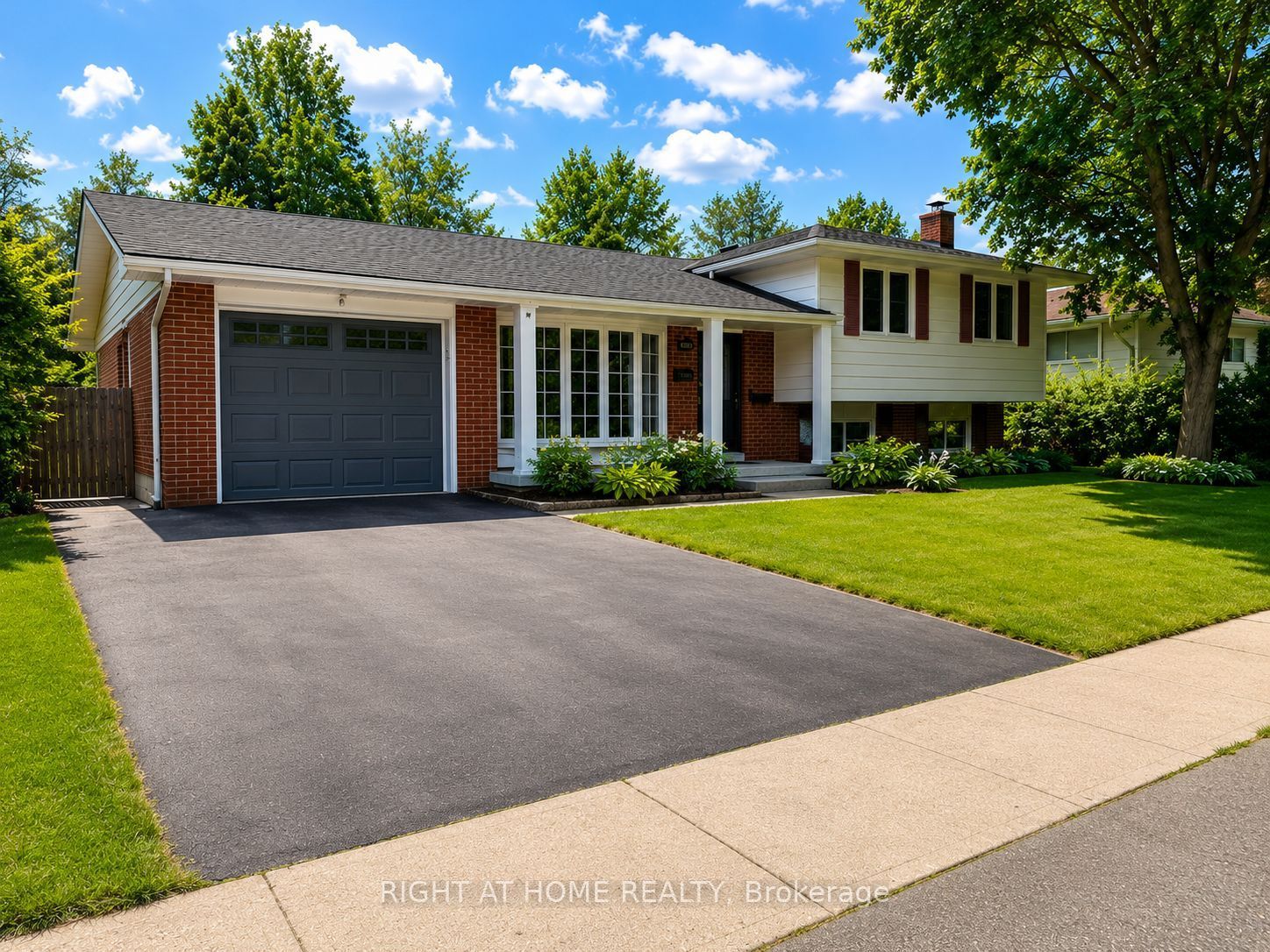 4440 Cosburn Crescent