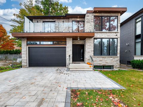 3081 Grenville Drive Mississauga ON L5A 2P6