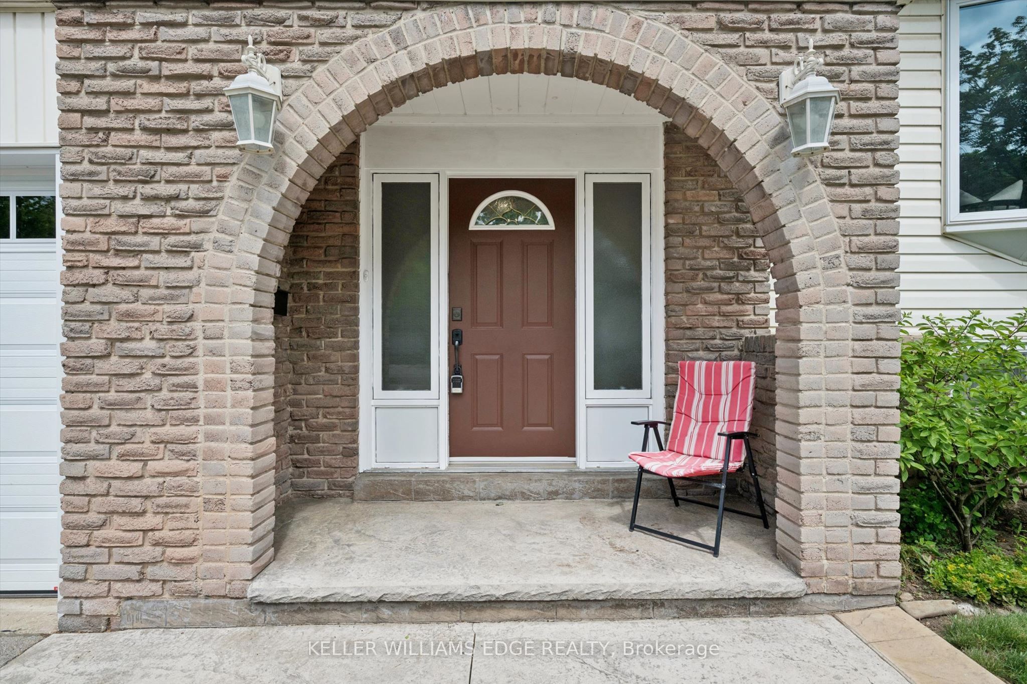 495 Tipperton Crescent