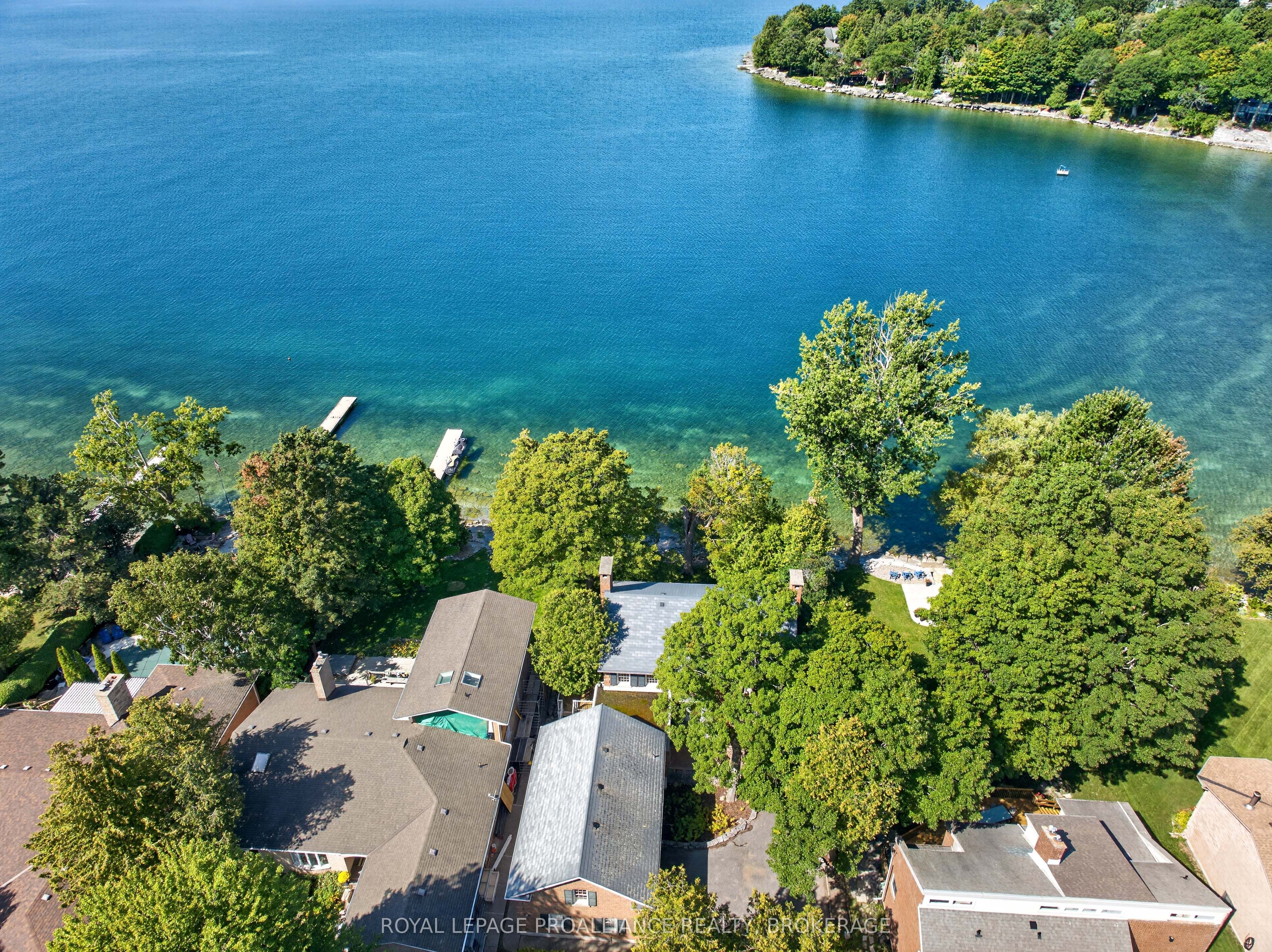 110 Lakeshore Boulevard