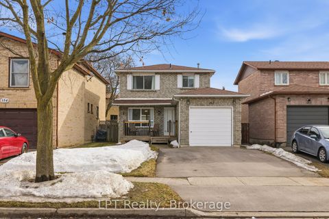 152 Ravenscroft Road Ajax ON L1T 1Y1