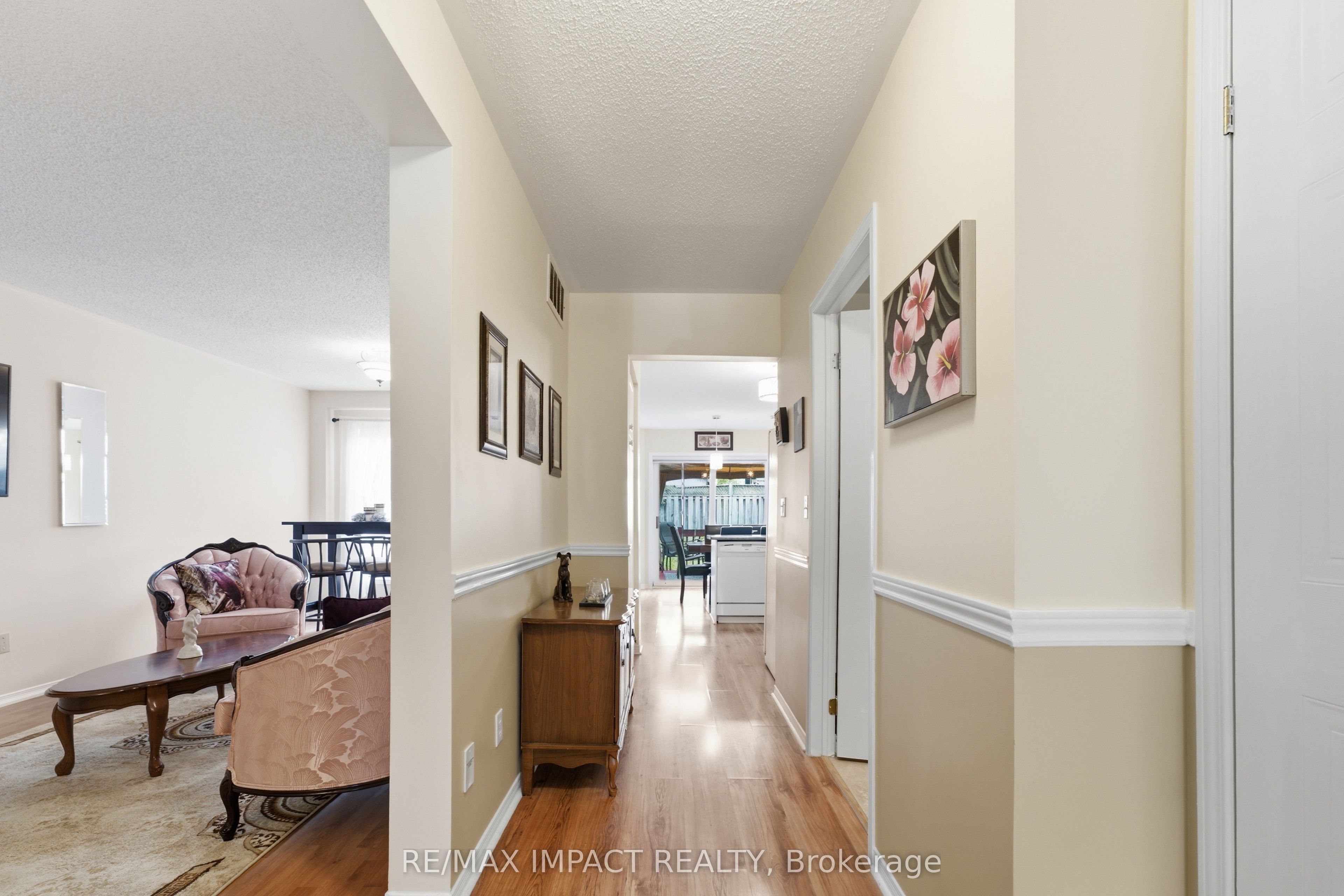 106 Mcfeeters Crescent