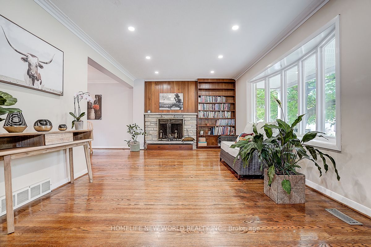 64 Gladys Road