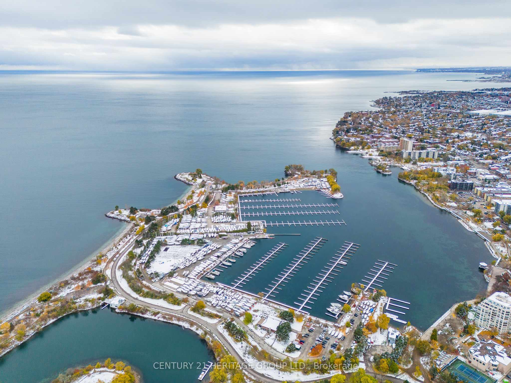 36 Park Lawn Road 605