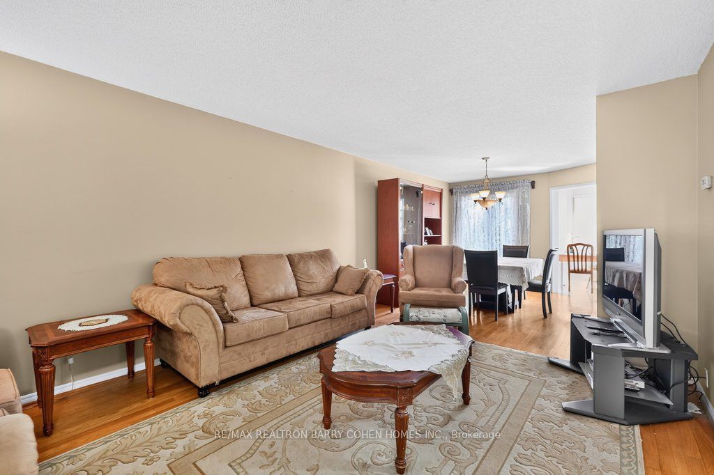 2528 Willowburne Drive
