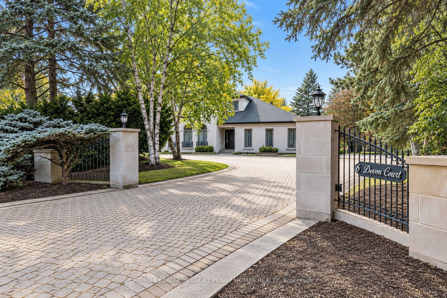 6 Devon Court