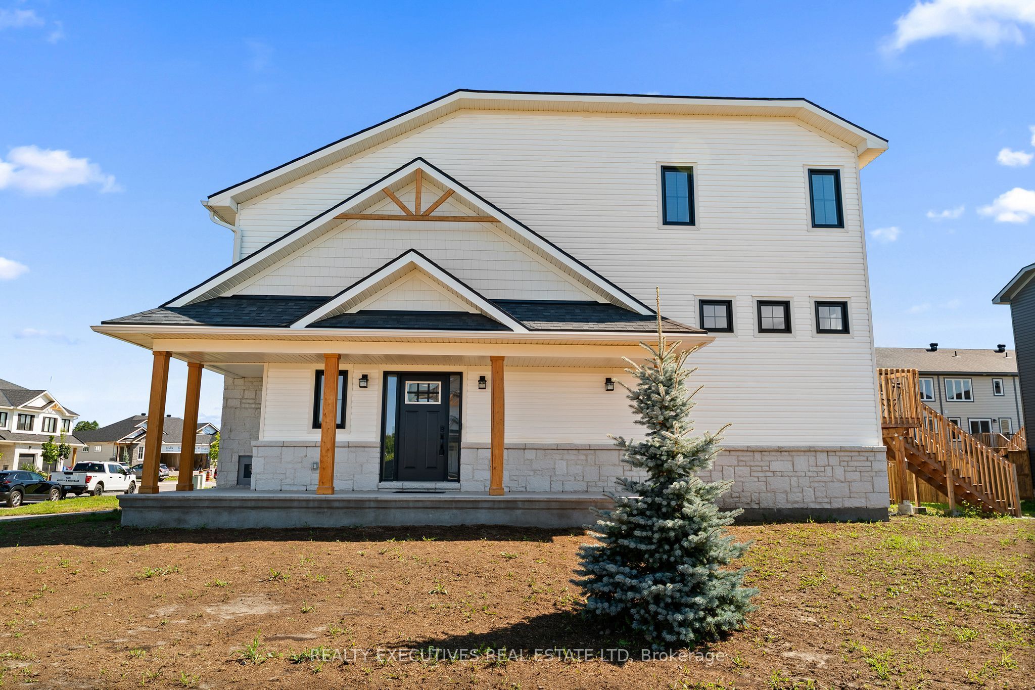 31 Whitcomb Crescent