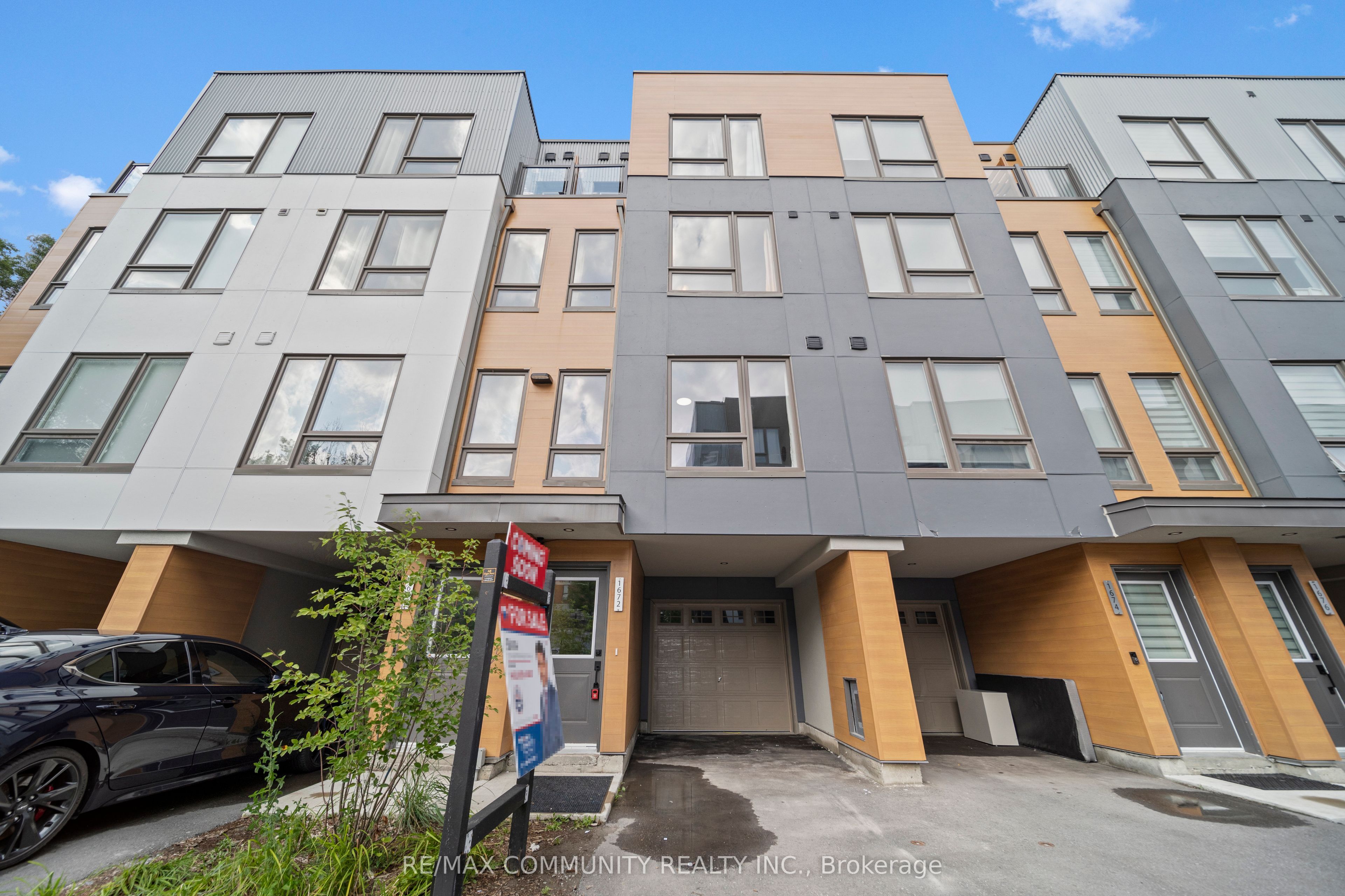 1672 Pleasure Valley Path N