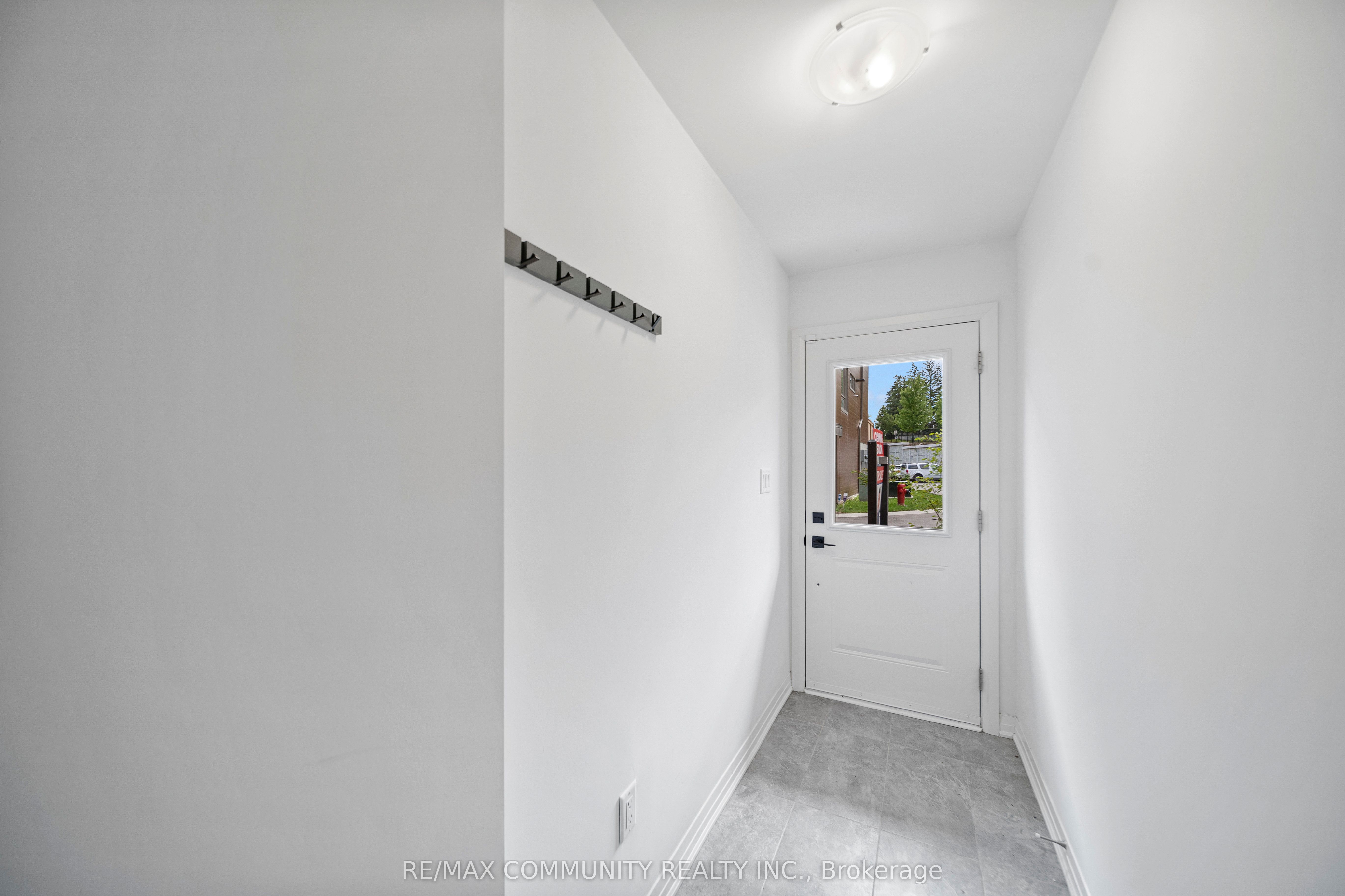 1672 Pleasure Valley Path N