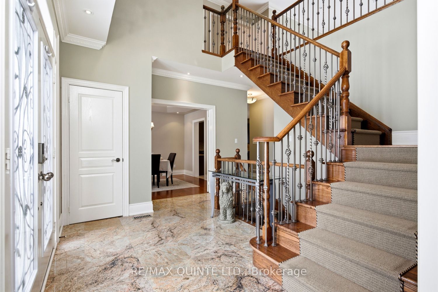 2 Treeview Avenue