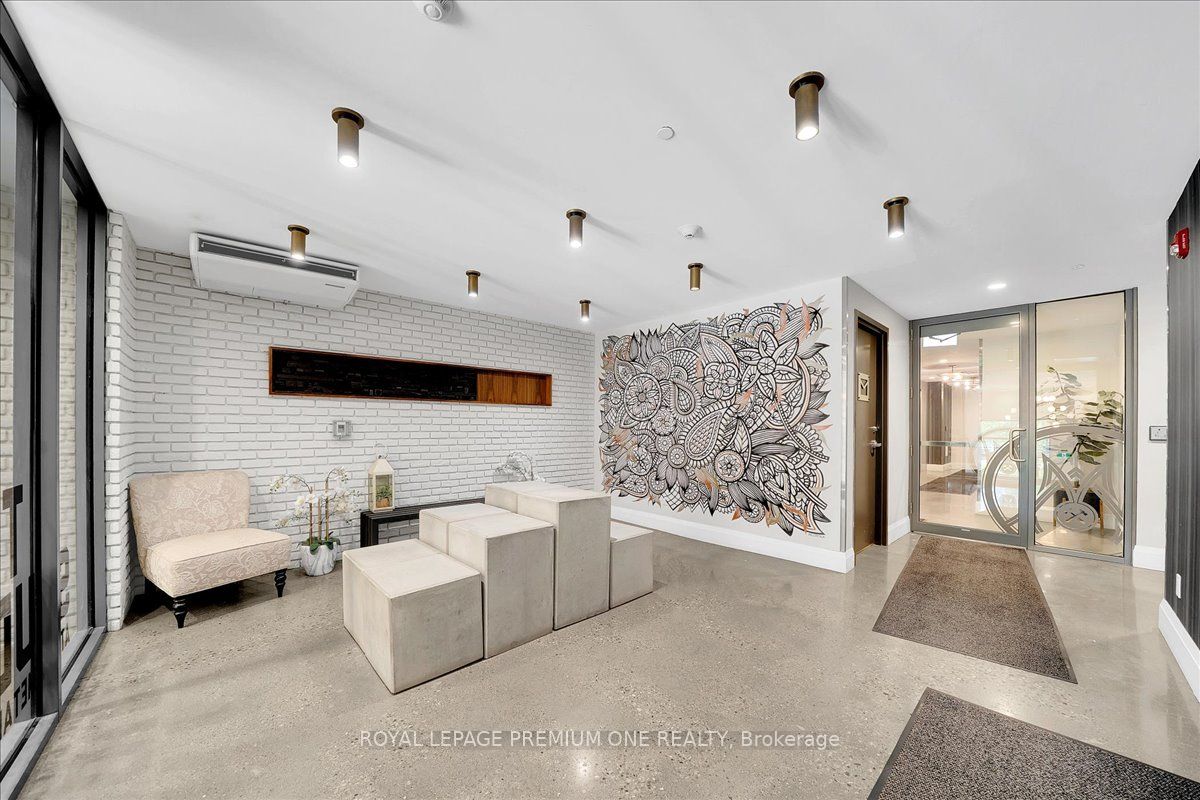 63 Arthur Street S 611