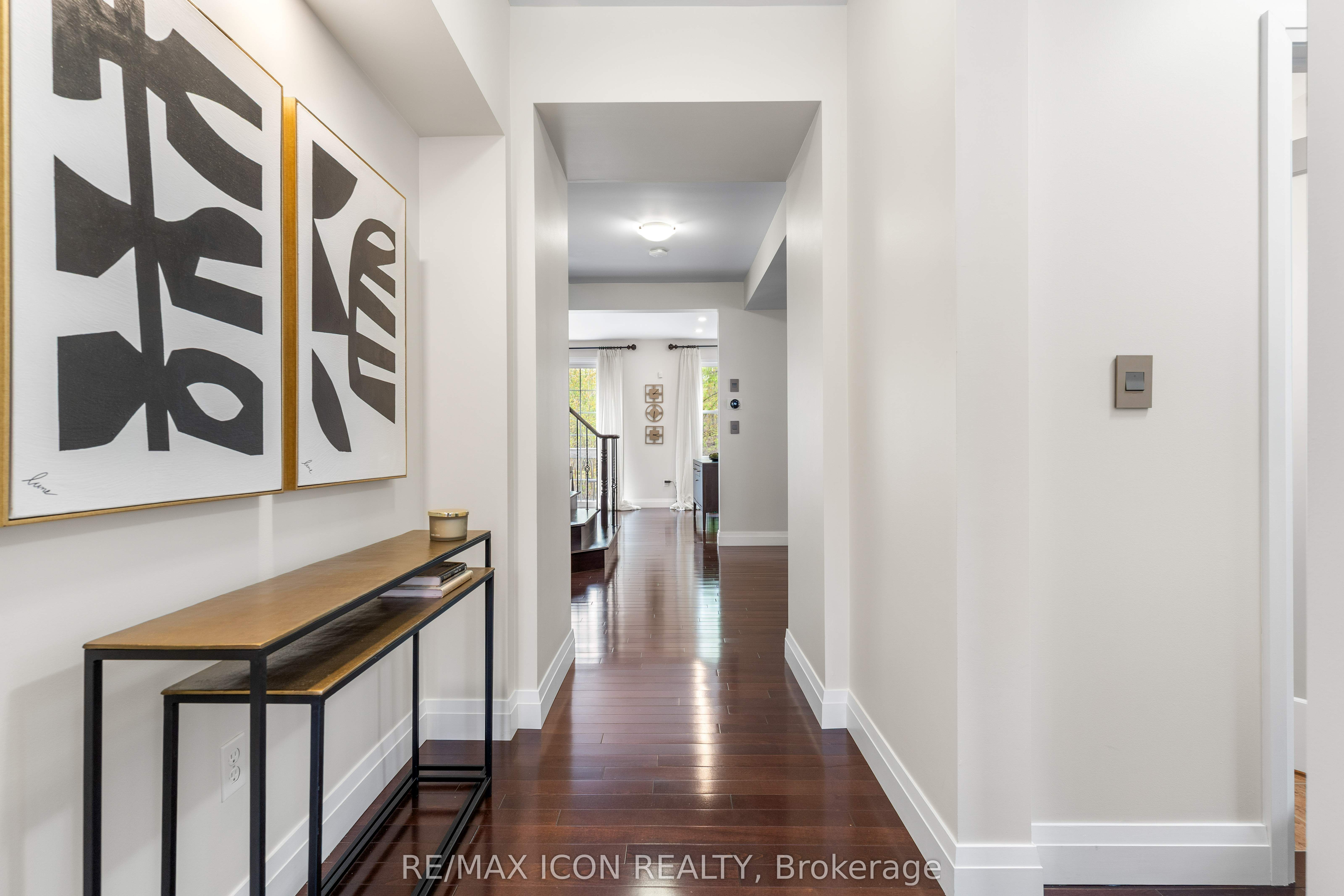 103 Glazebrook Crescent