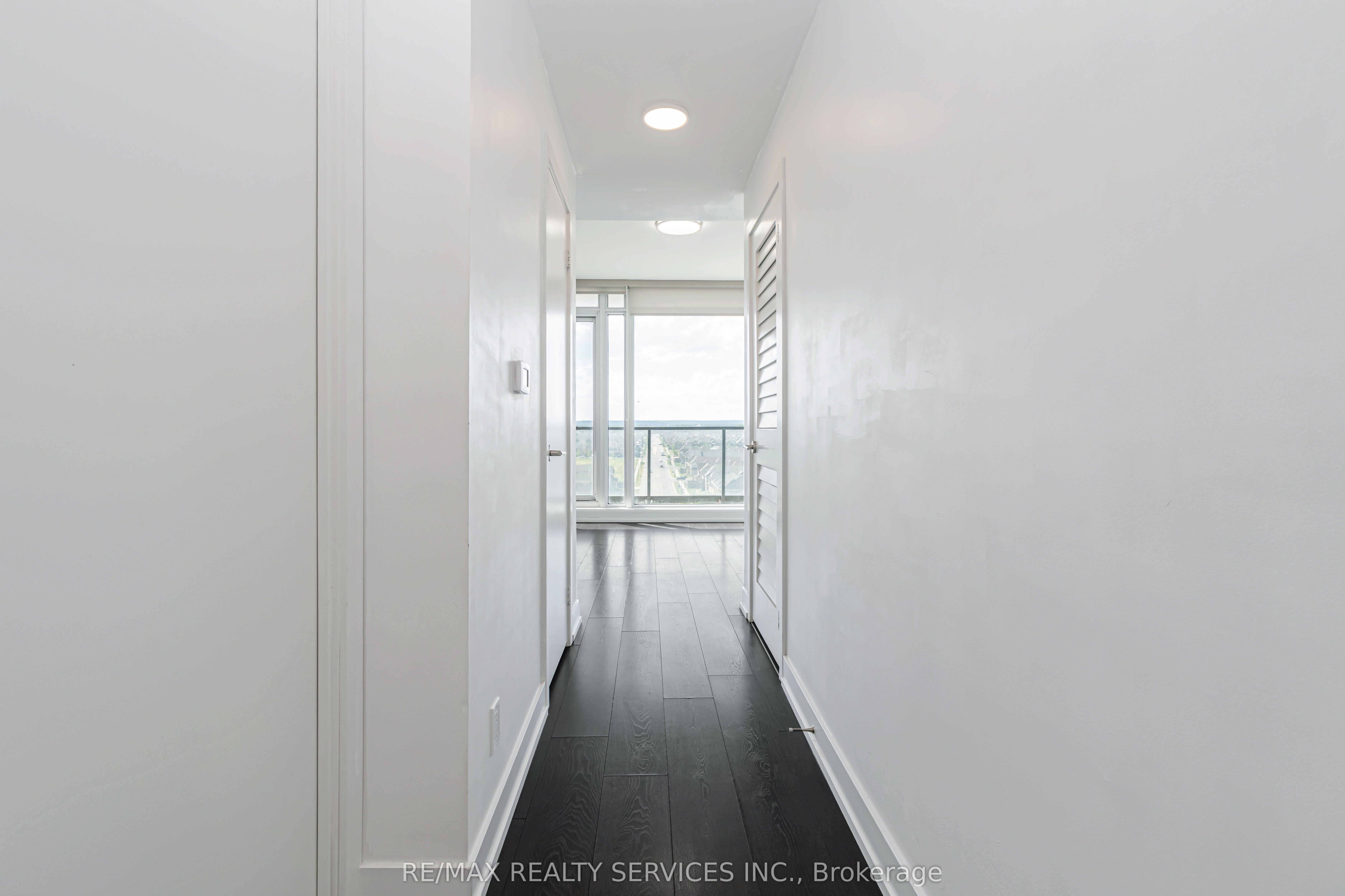 225 Veterans Drive 909