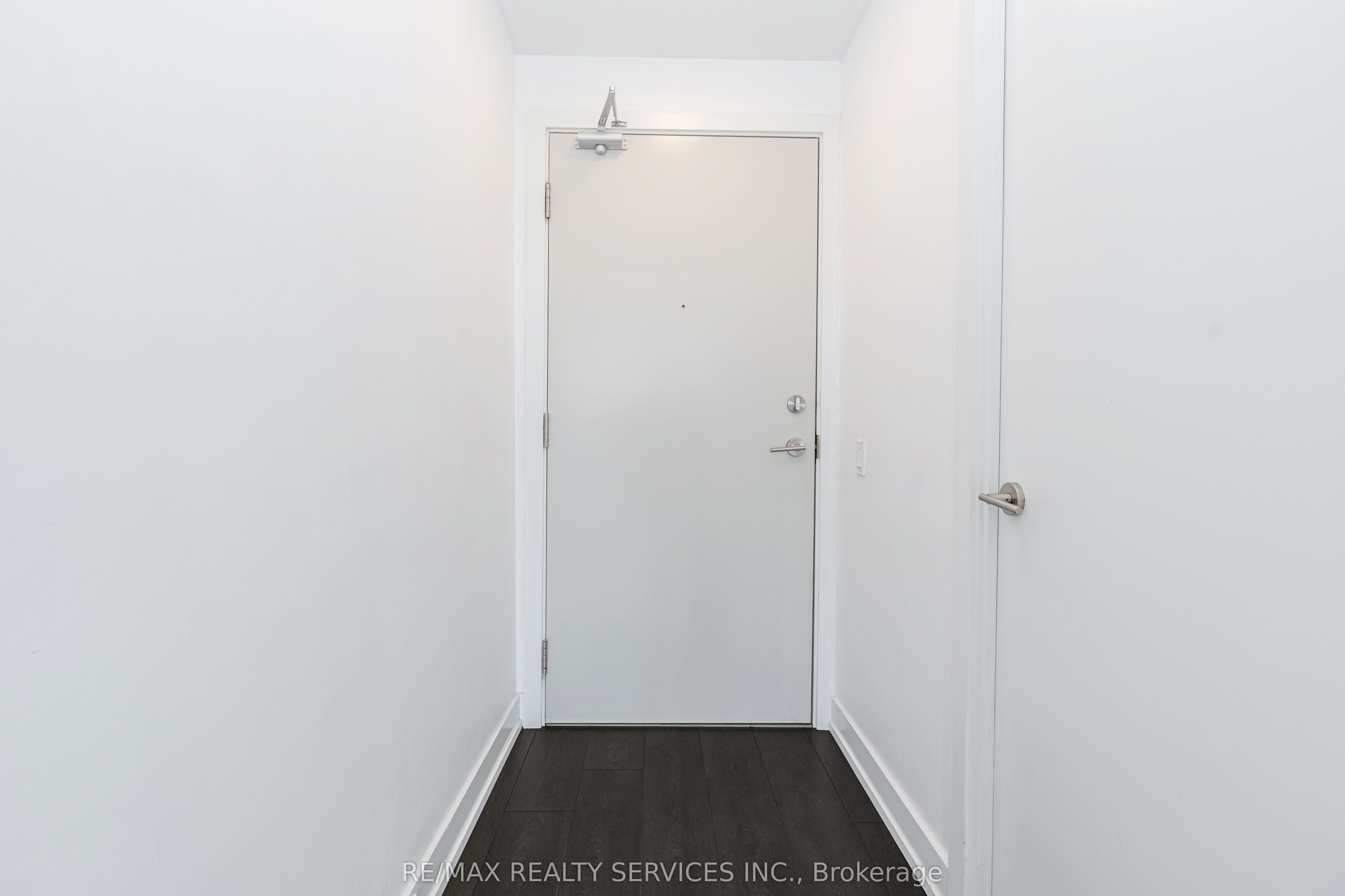 225 Veterans Drive 909