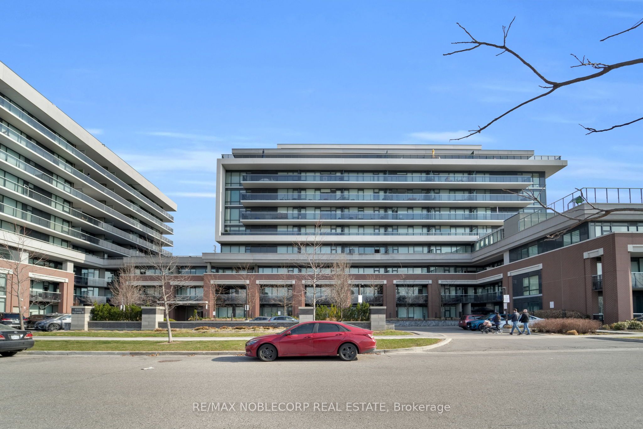 4800 Highway 7 N/A 421