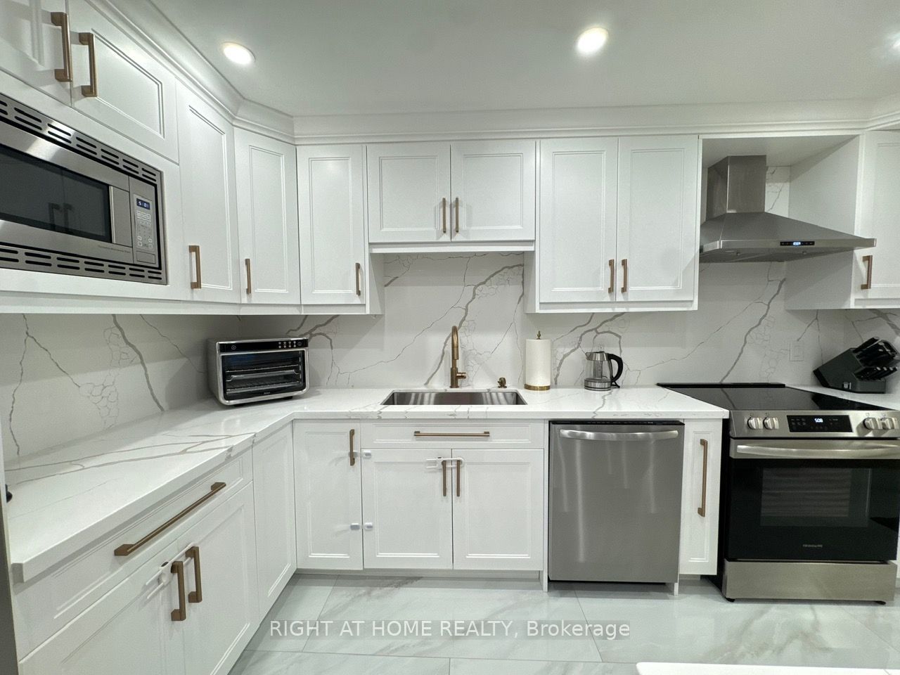 716 The West Mall N/A 1507