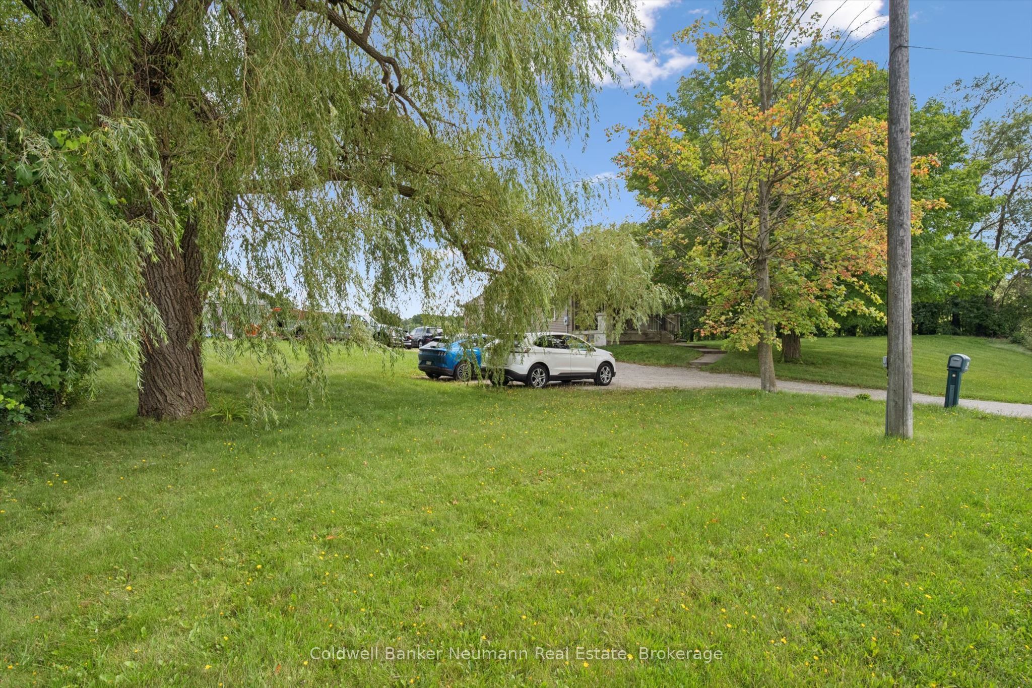 527 Stone Road E