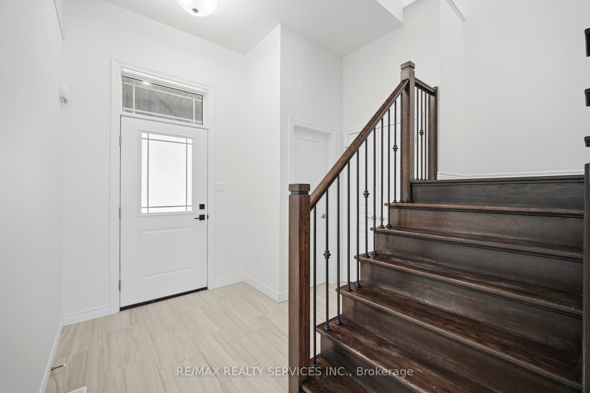 9 Monty Avenue
