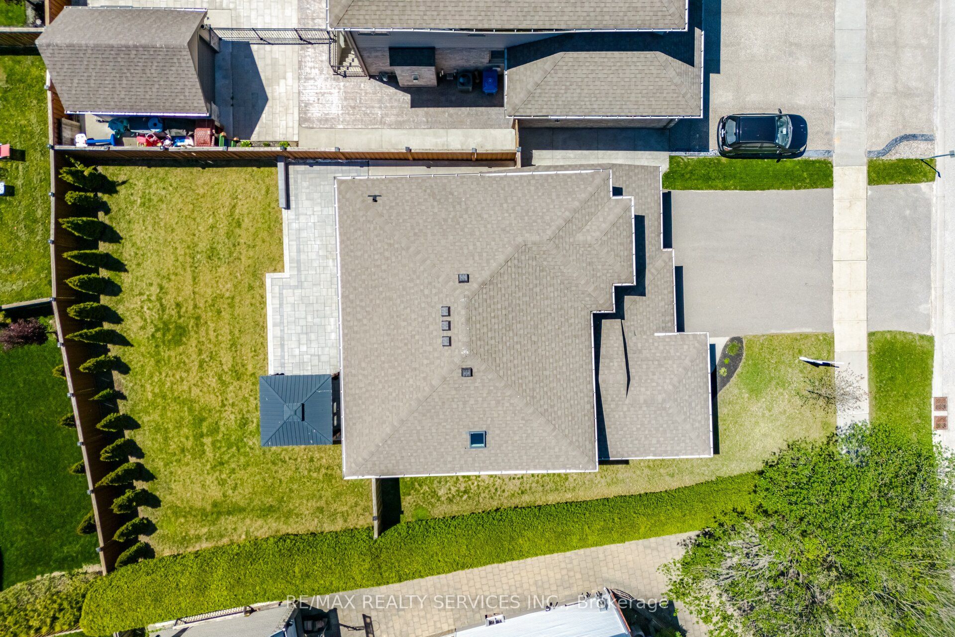 9 Monty Avenue