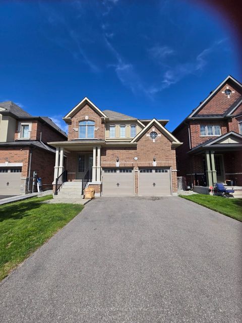 521 McGregor Farm Trail Newmarket ON L3X 0H7