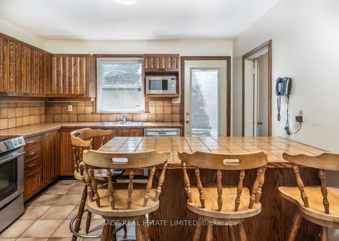 47 Ravensbourne Crescent