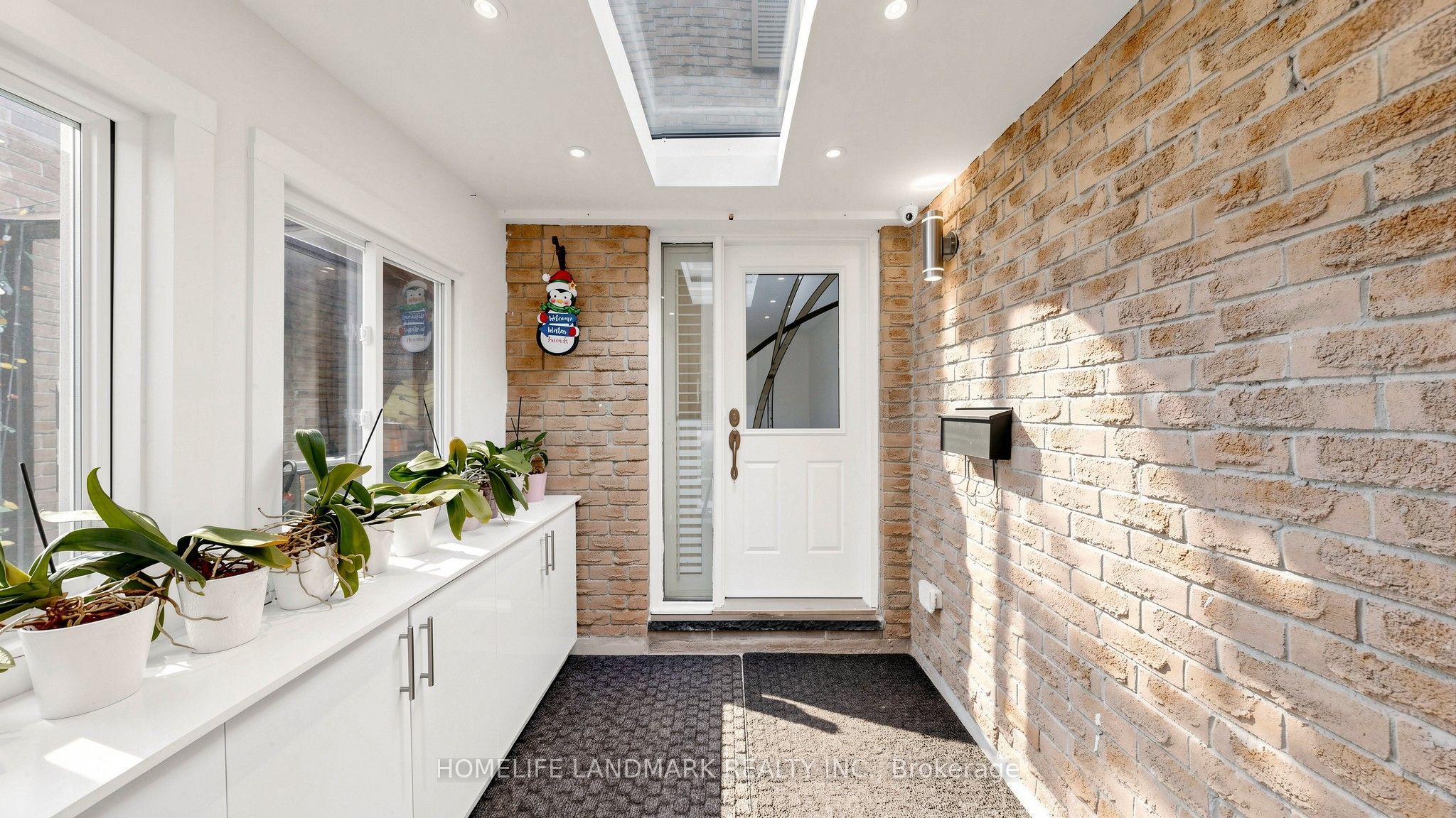 4 Bishop Crescent