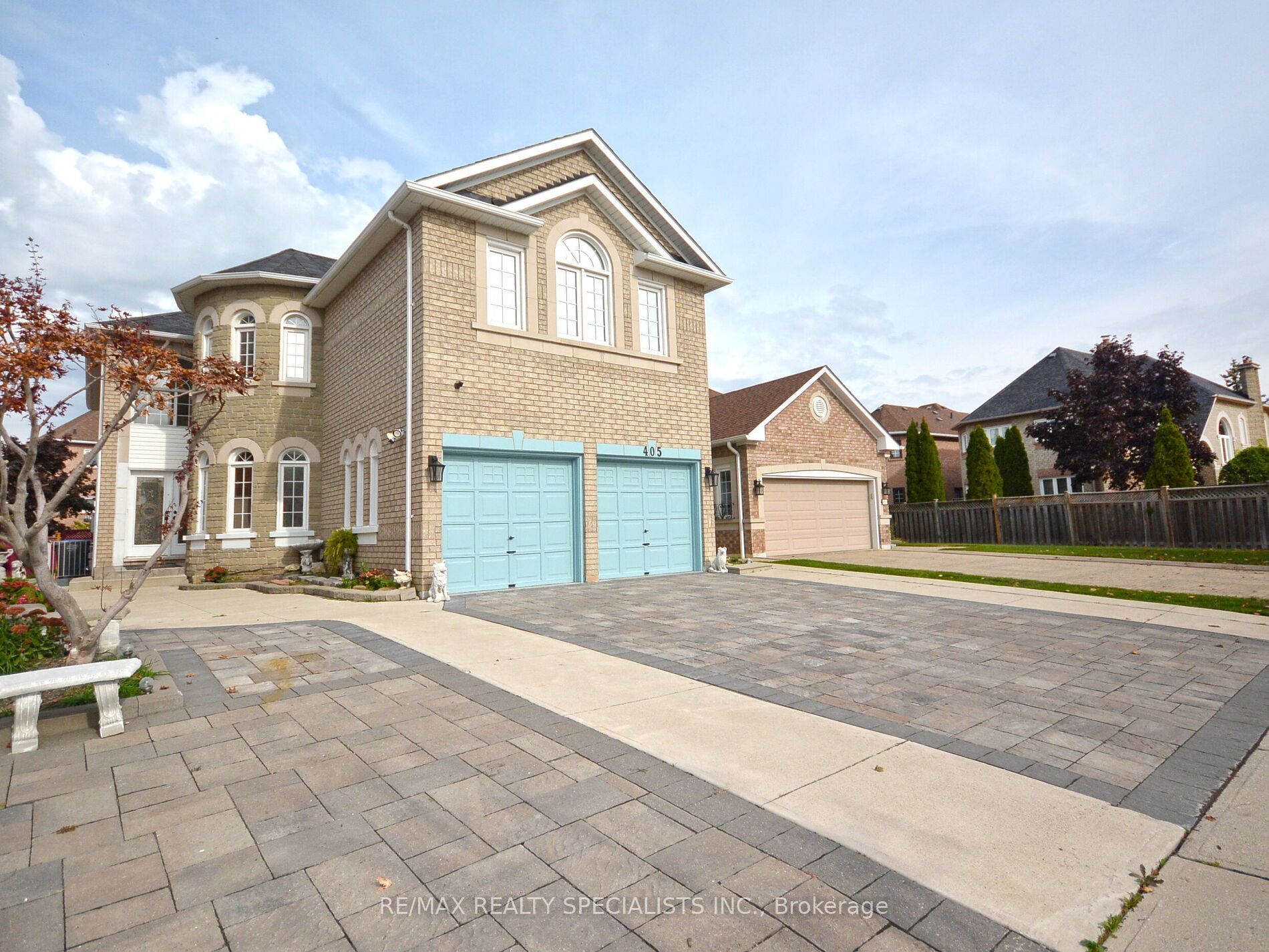 405 Bristol Road E