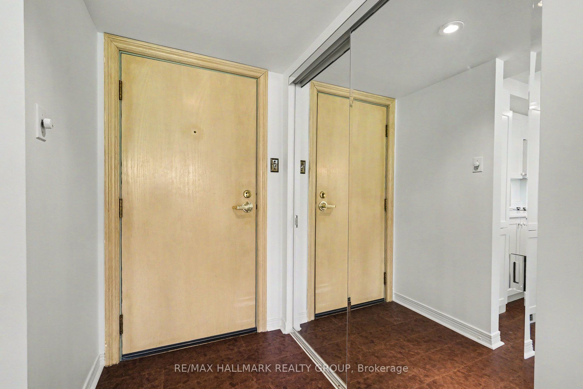 30 Charlevoix Street 103