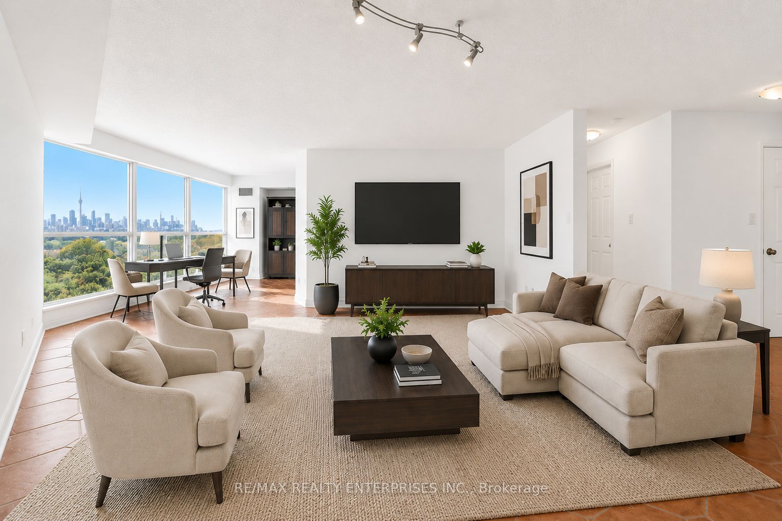 2261 Lake Shore Boulevard W 607