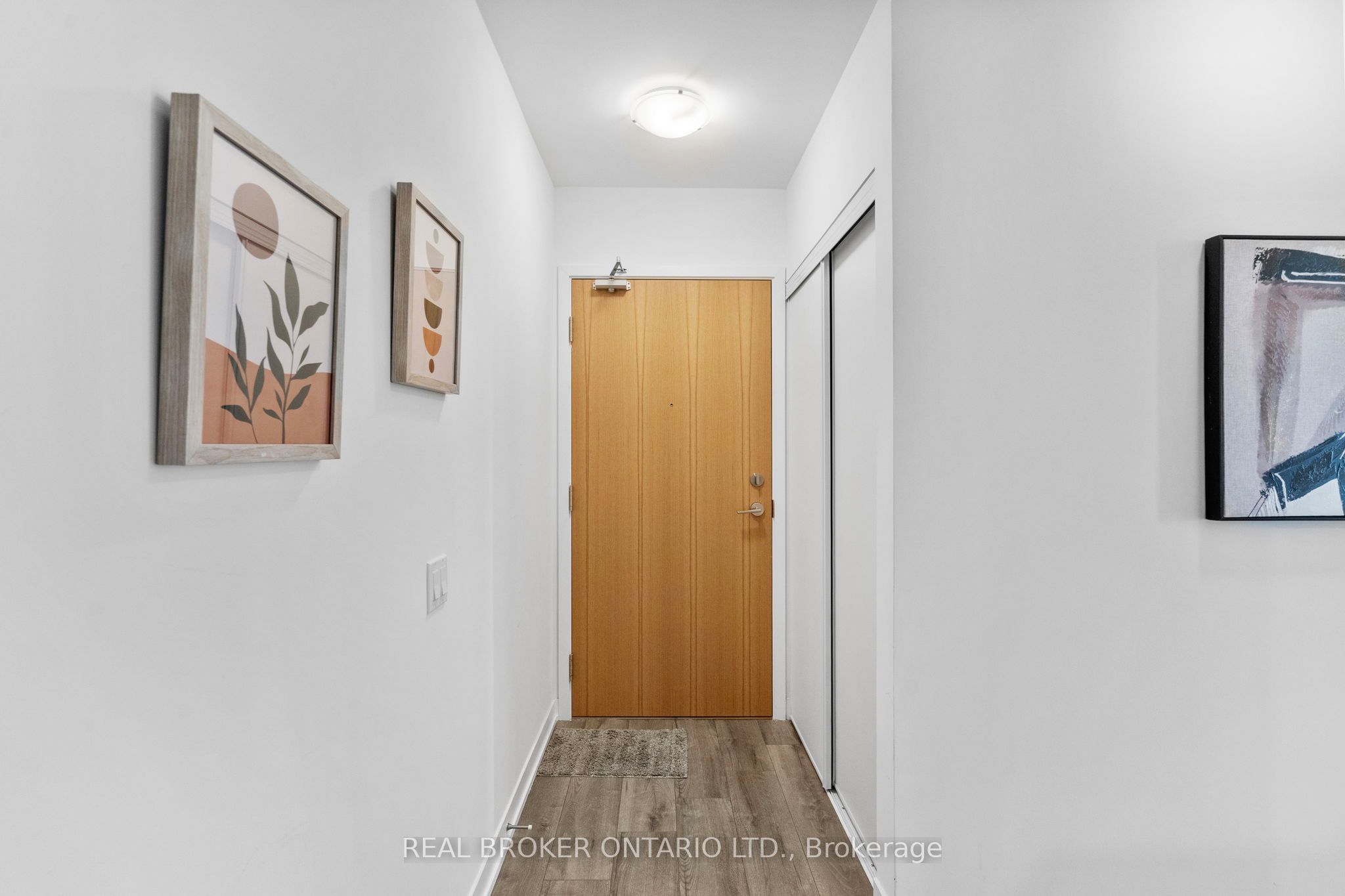 1787 St Clair Avenue W 920